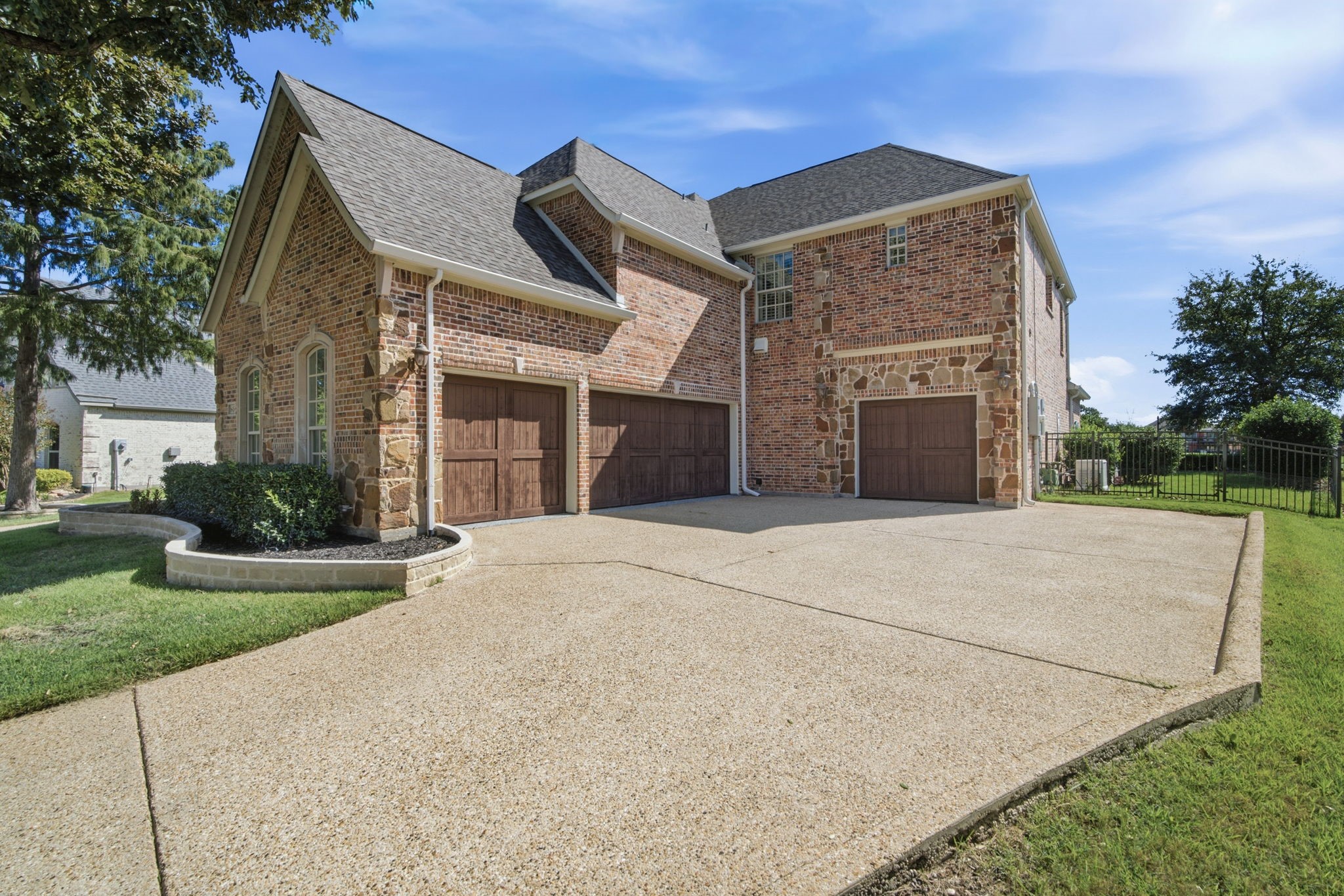 8450 Canyon Crossing