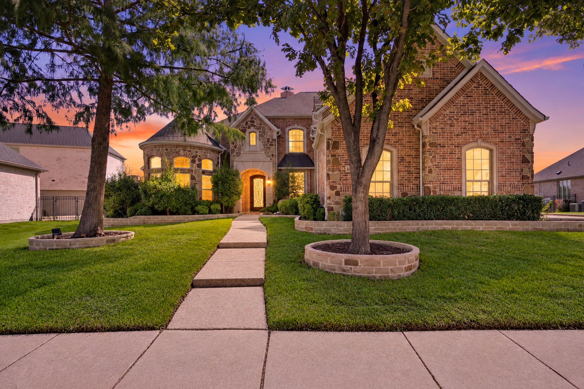 8450 Canyon Crossing