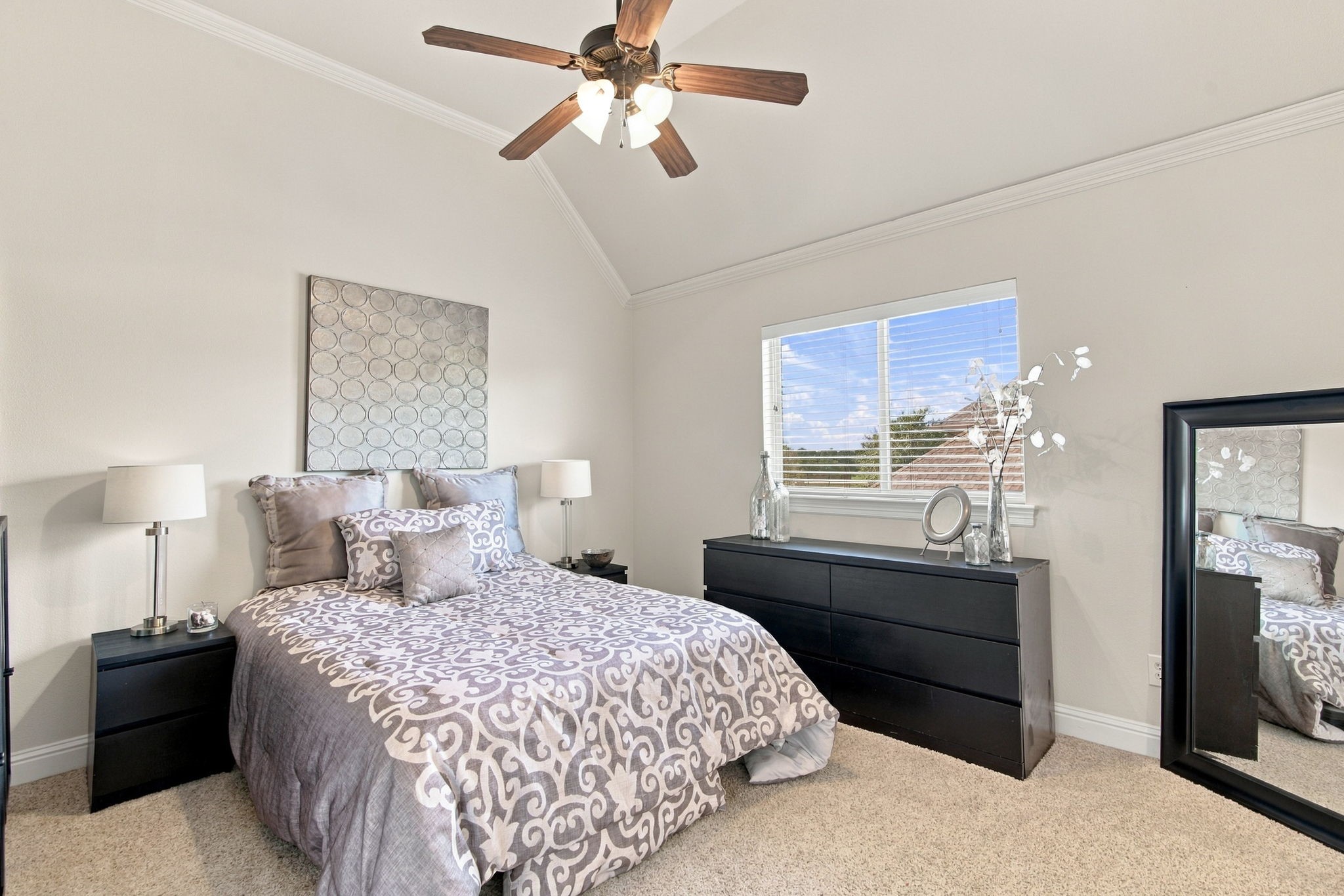 8450 Canyon Crossing
