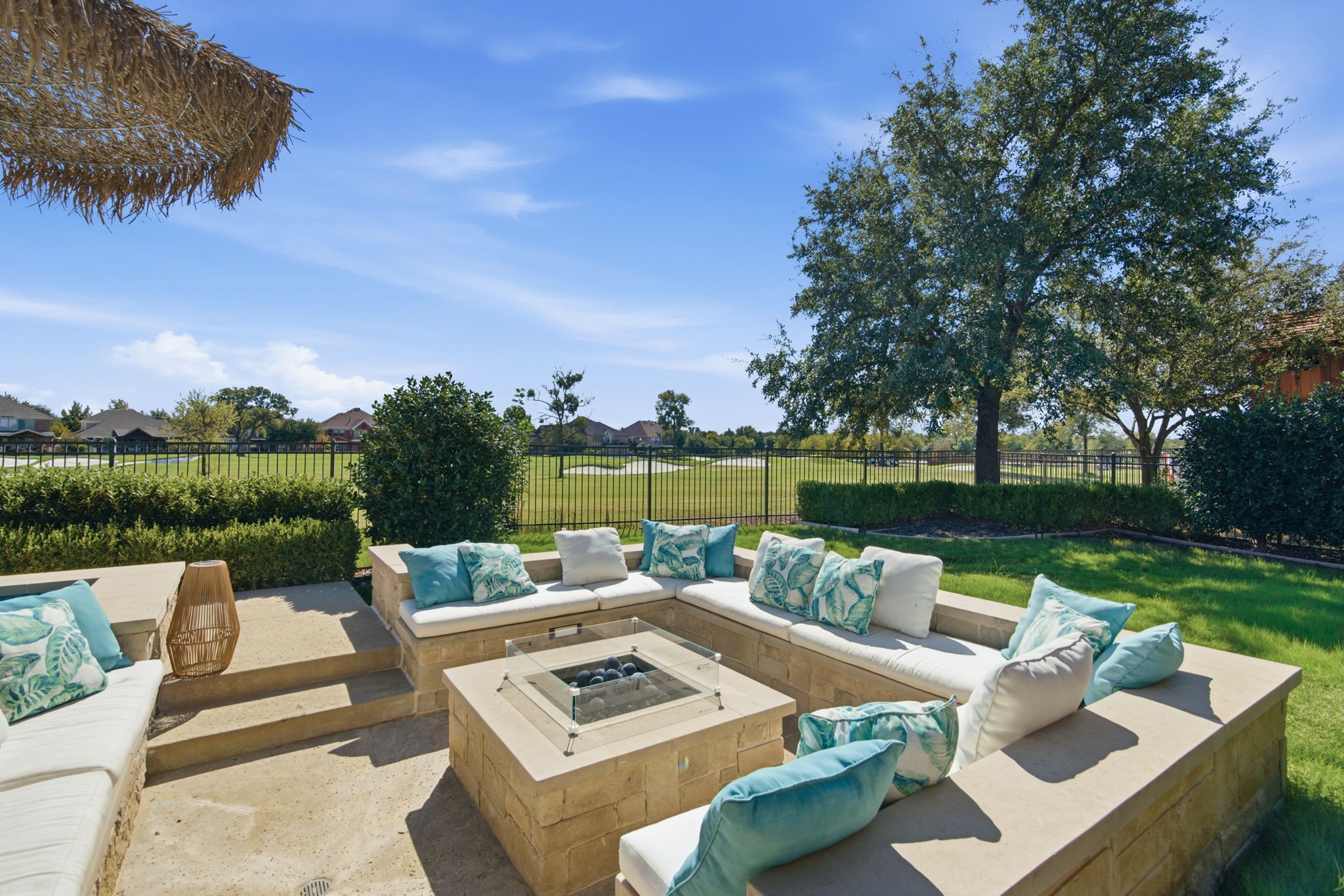 8450 Canyon Crossing