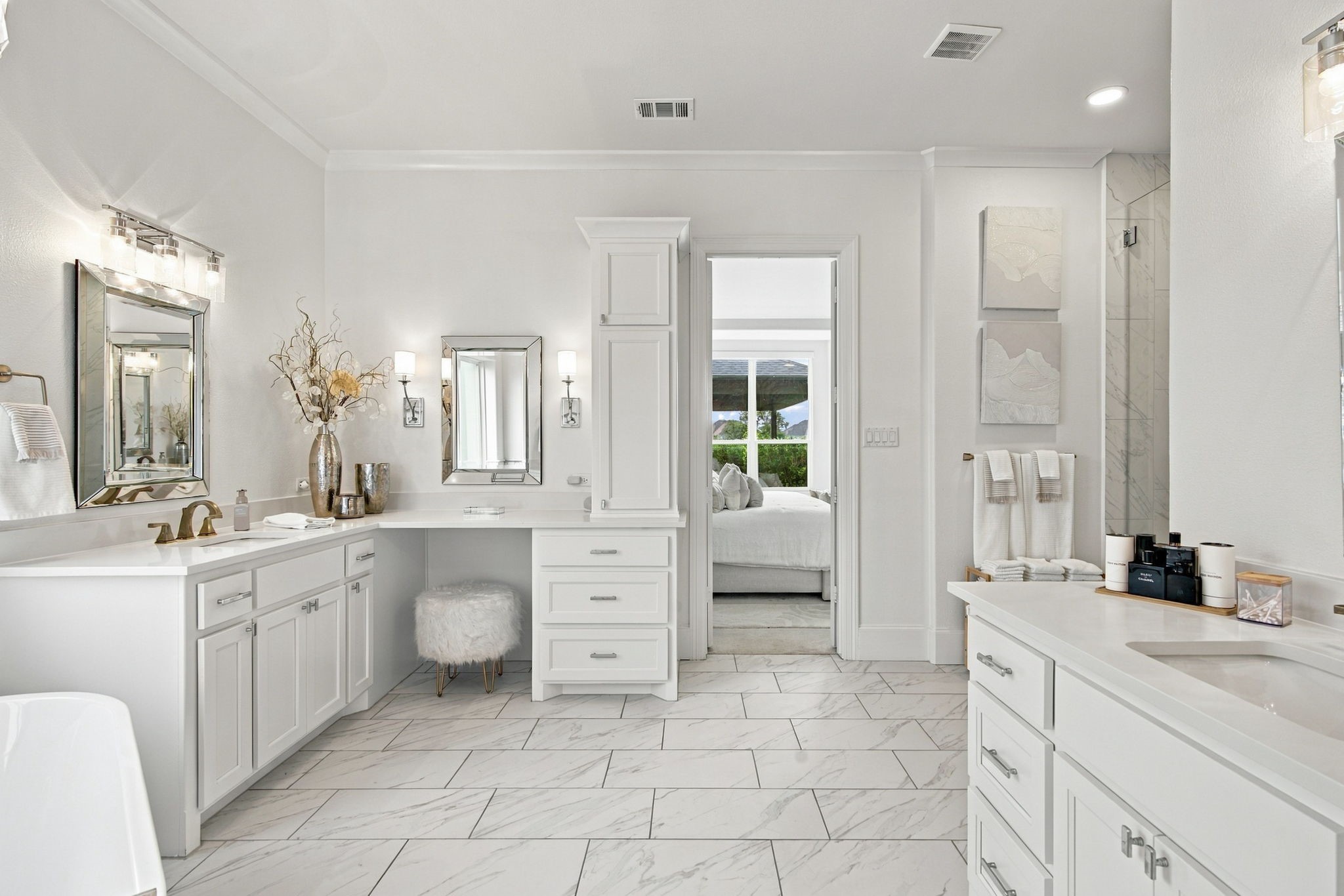 8450 Canyon Crossing
