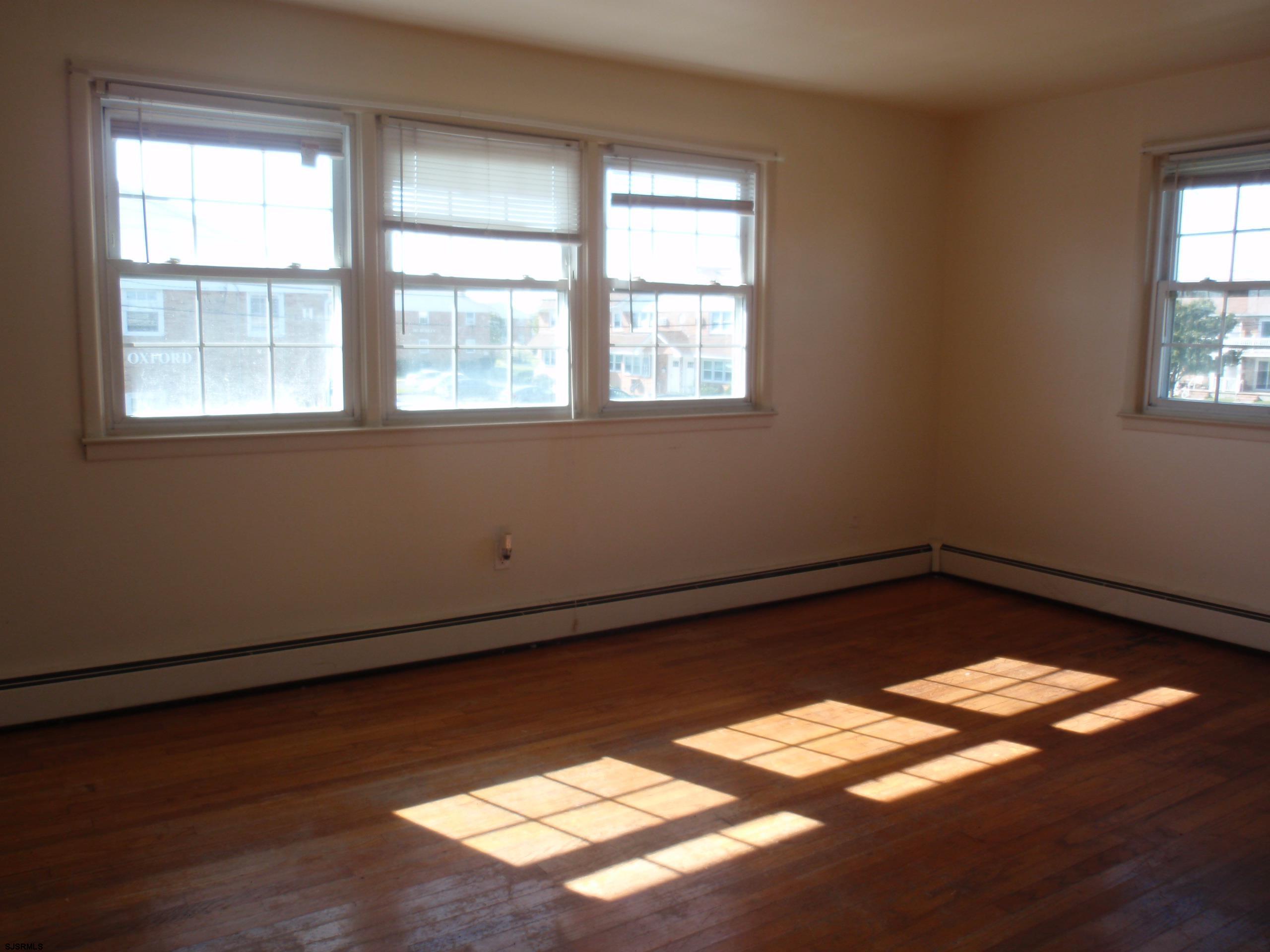 723 N Somerset Ave Unit: N5