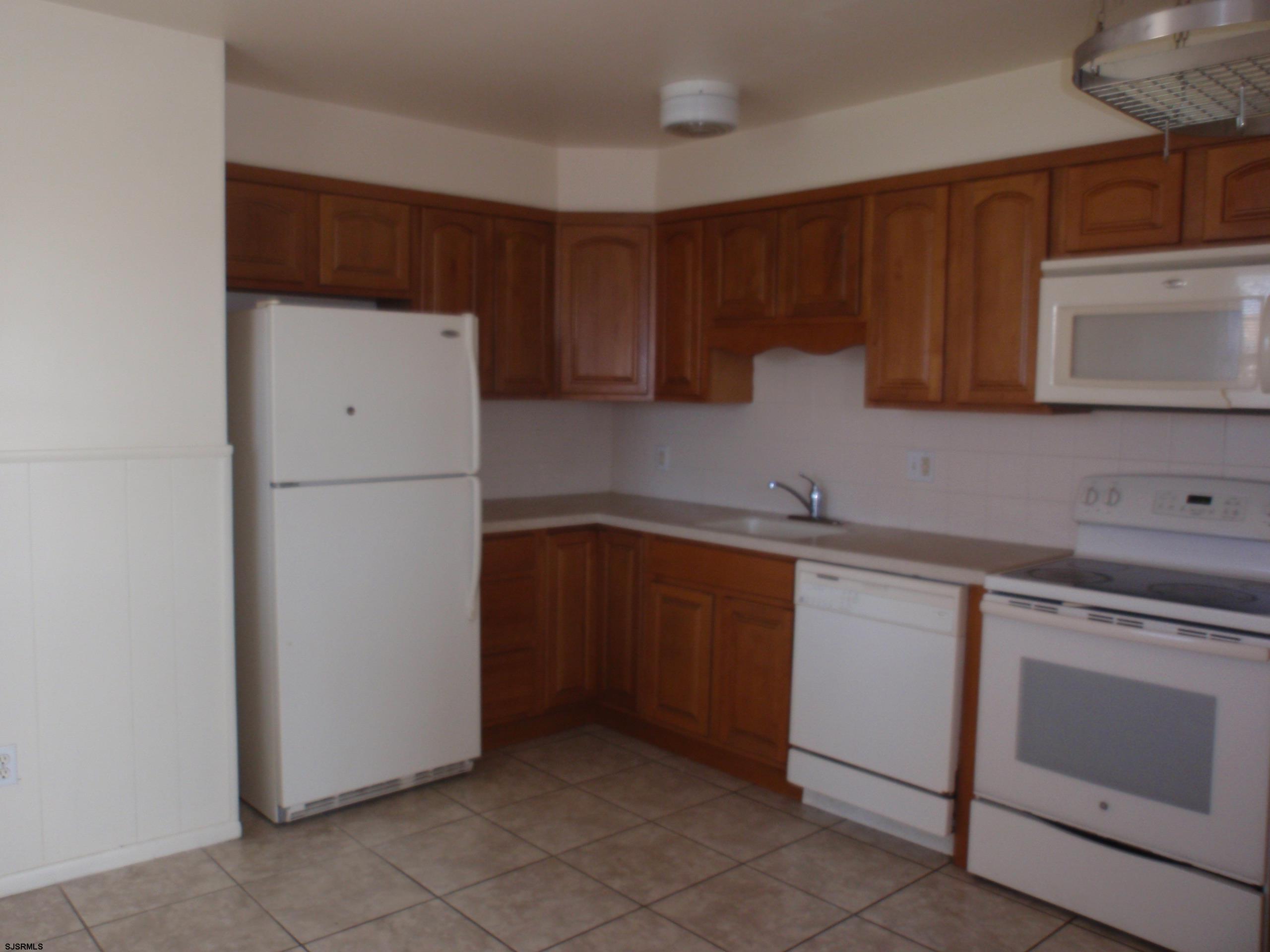 723 N Somerset Ave Unit: N5