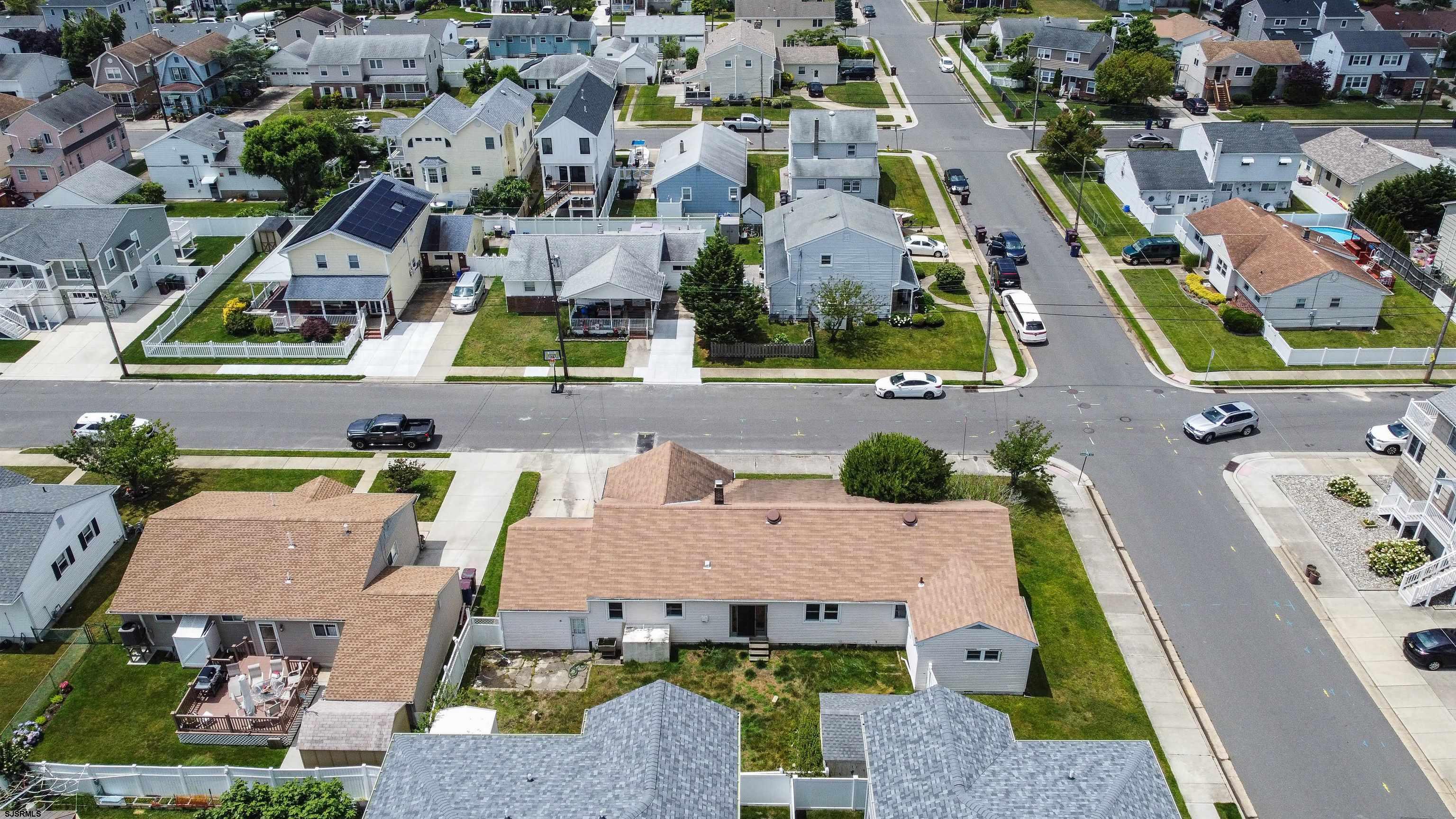 417 N Somerset Ave Ave