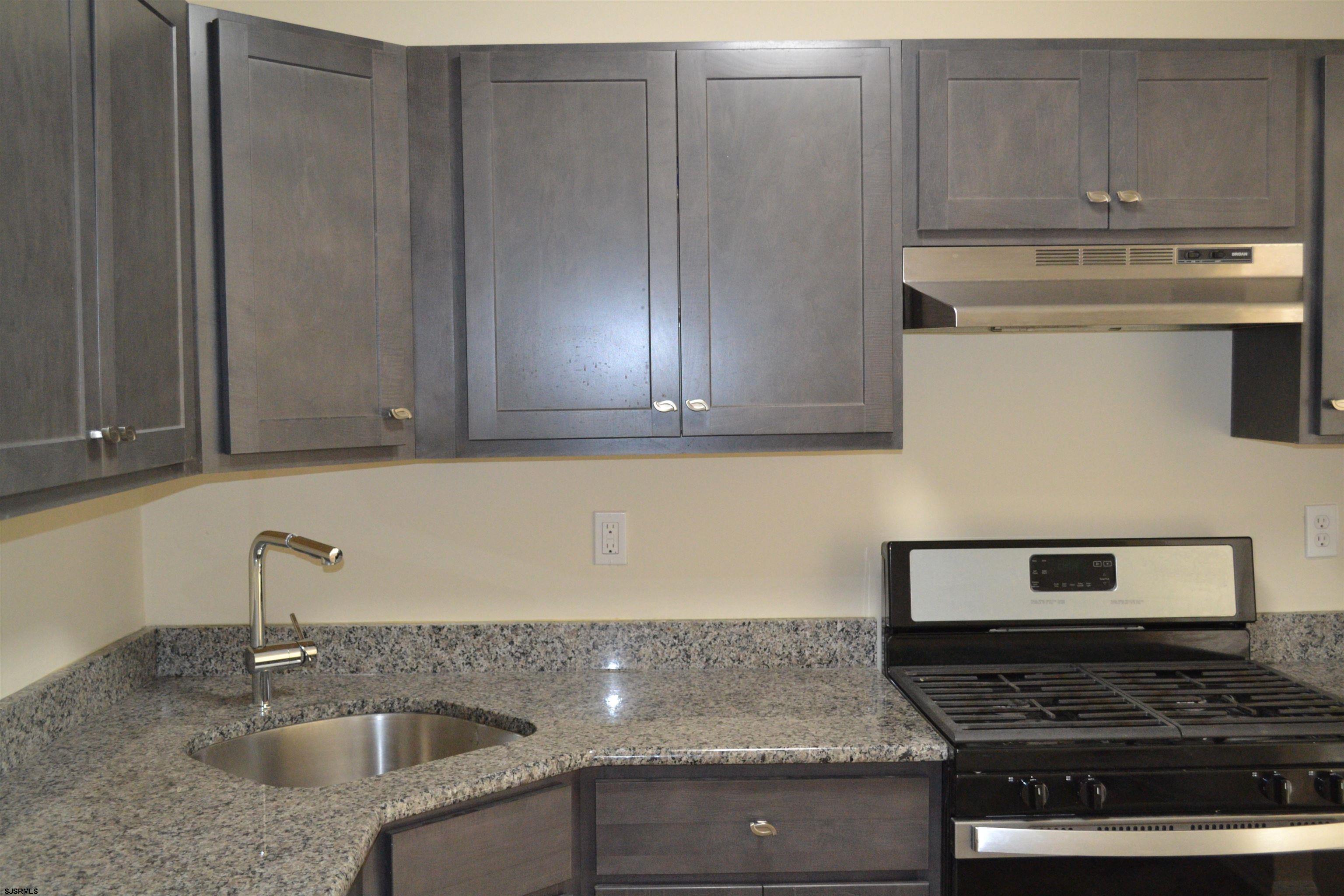 22 Apache Ct Unit: 22