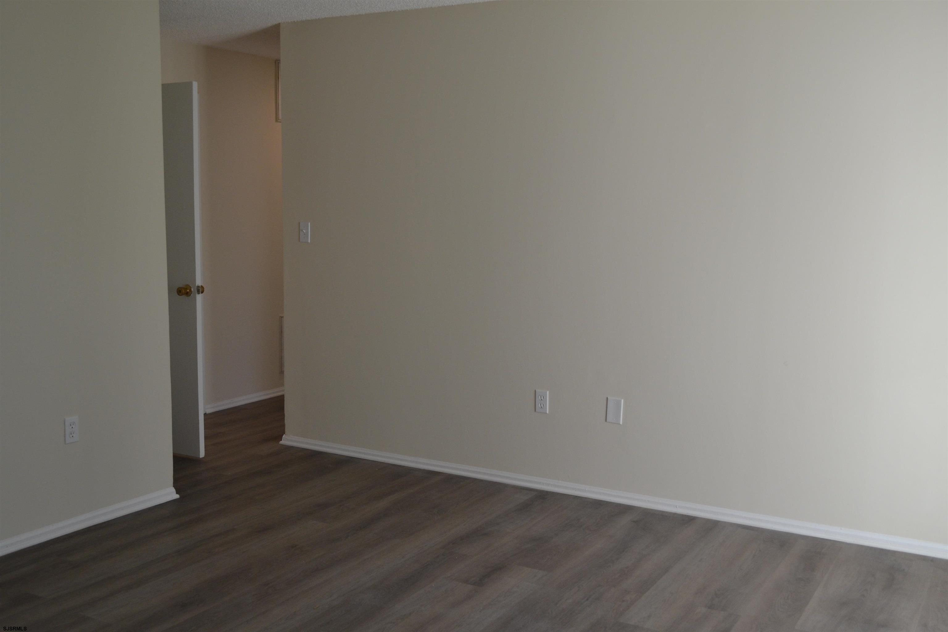 22 Apache Ct Unit: 22