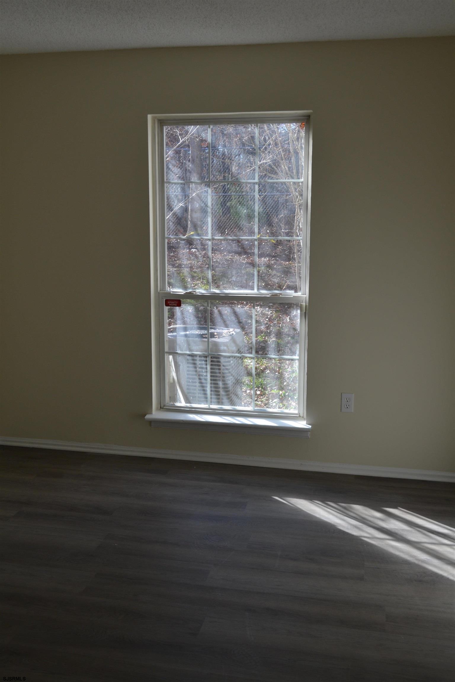 22 Apache Ct Unit: 22