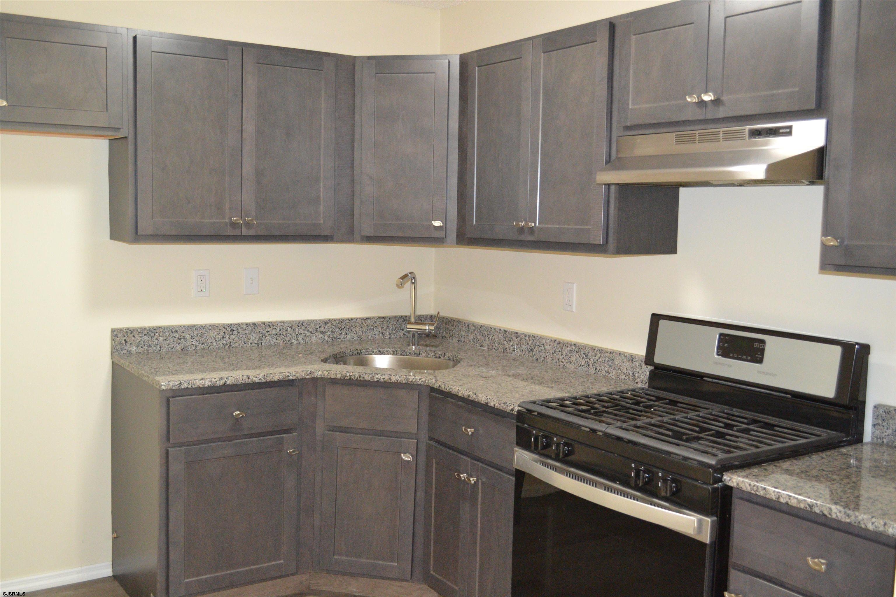 22 Apache Ct Unit: 22