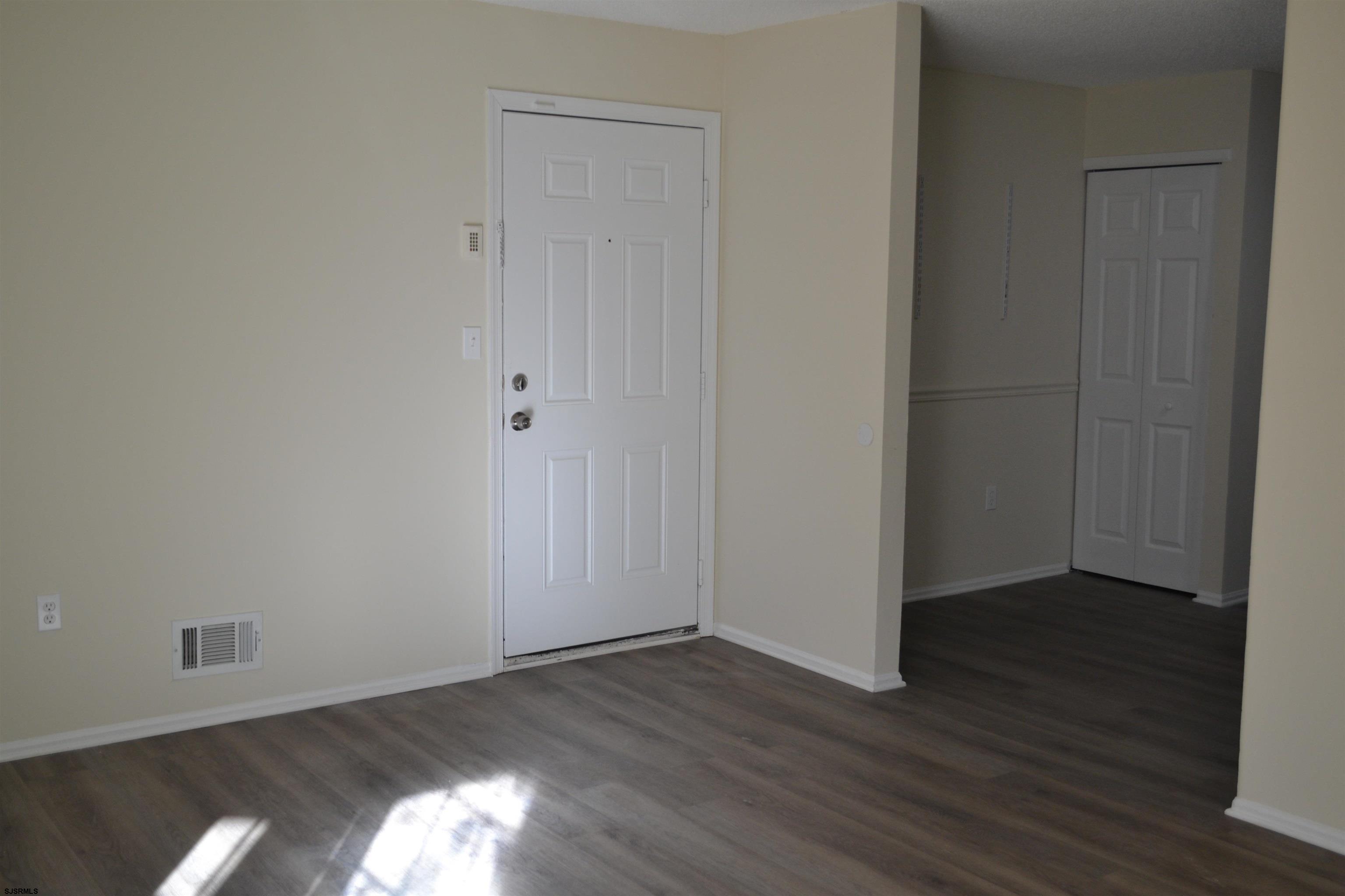 22 Apache Ct Unit: 22