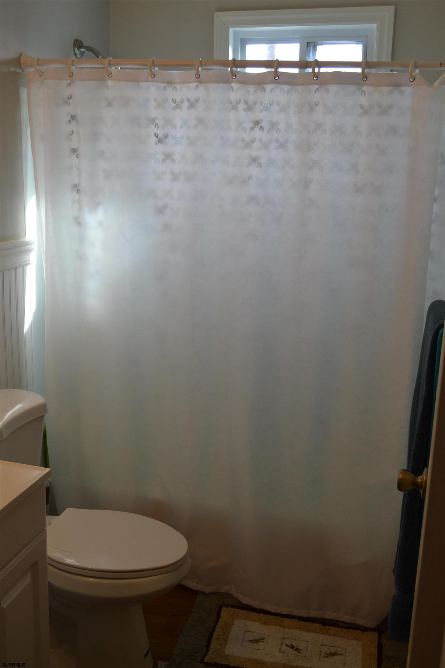 6 N Newport Unit: B4