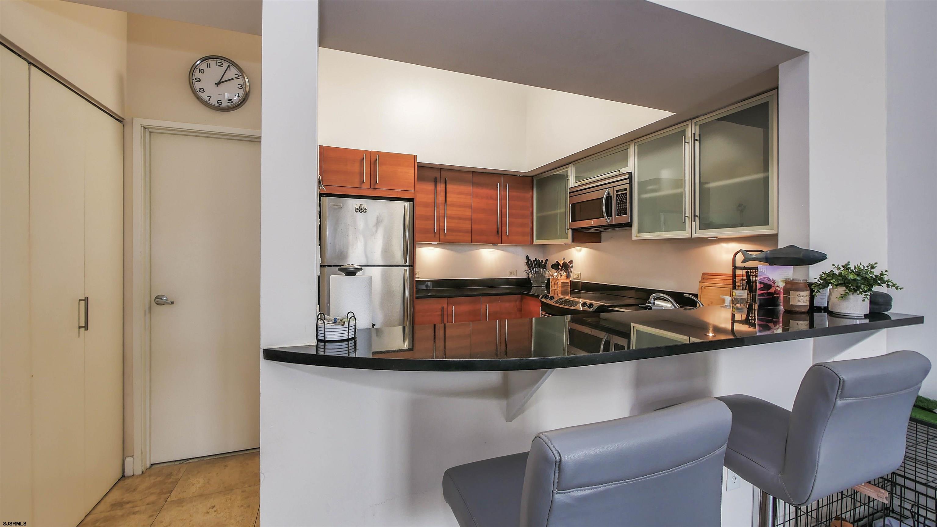 526 Pacific Ave Unit: TH4