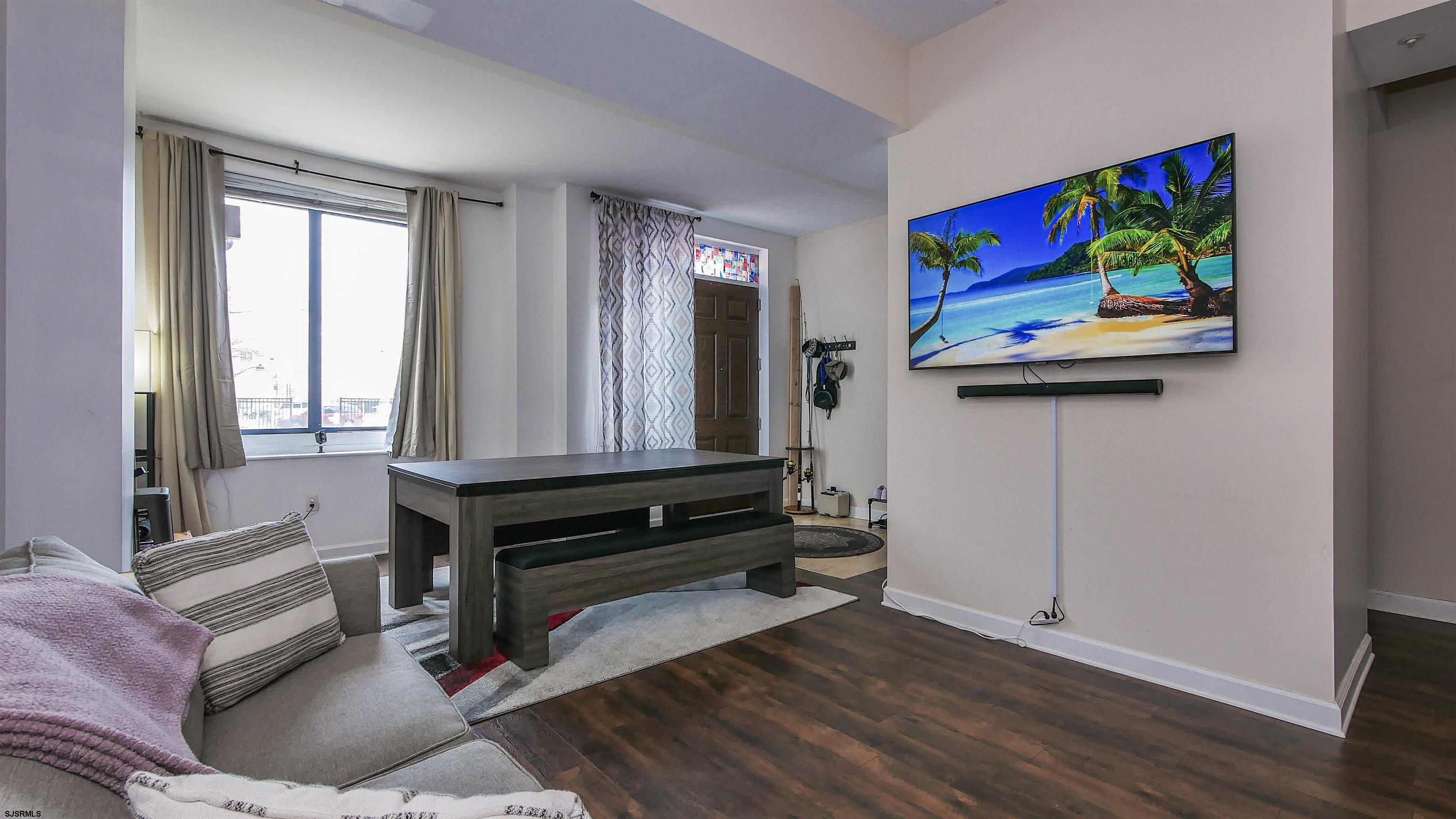 526 Pacific Ave Unit: TH4