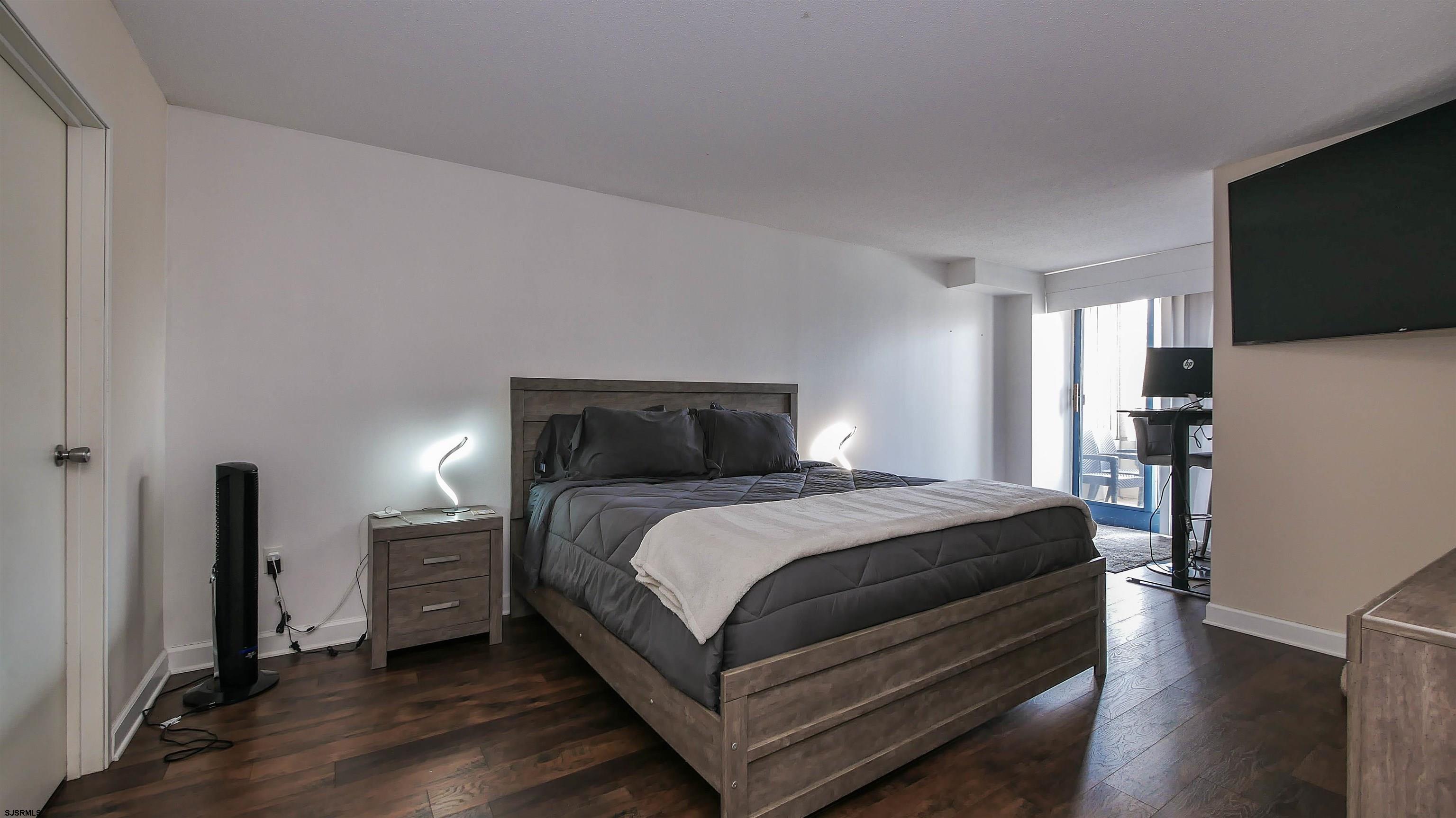 526 Pacific Ave Unit: TH4