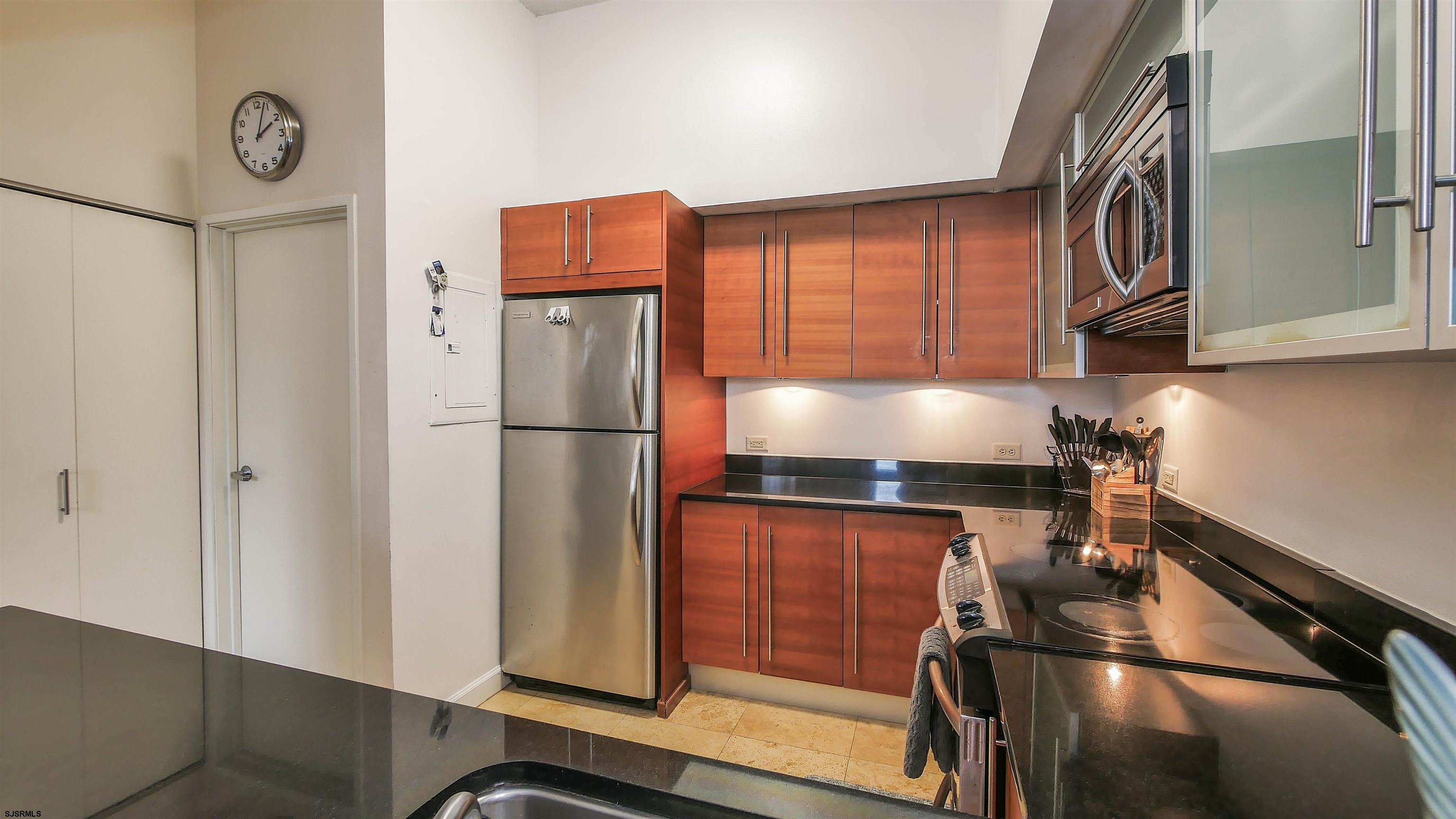 526 Pacific Ave Unit: TH4