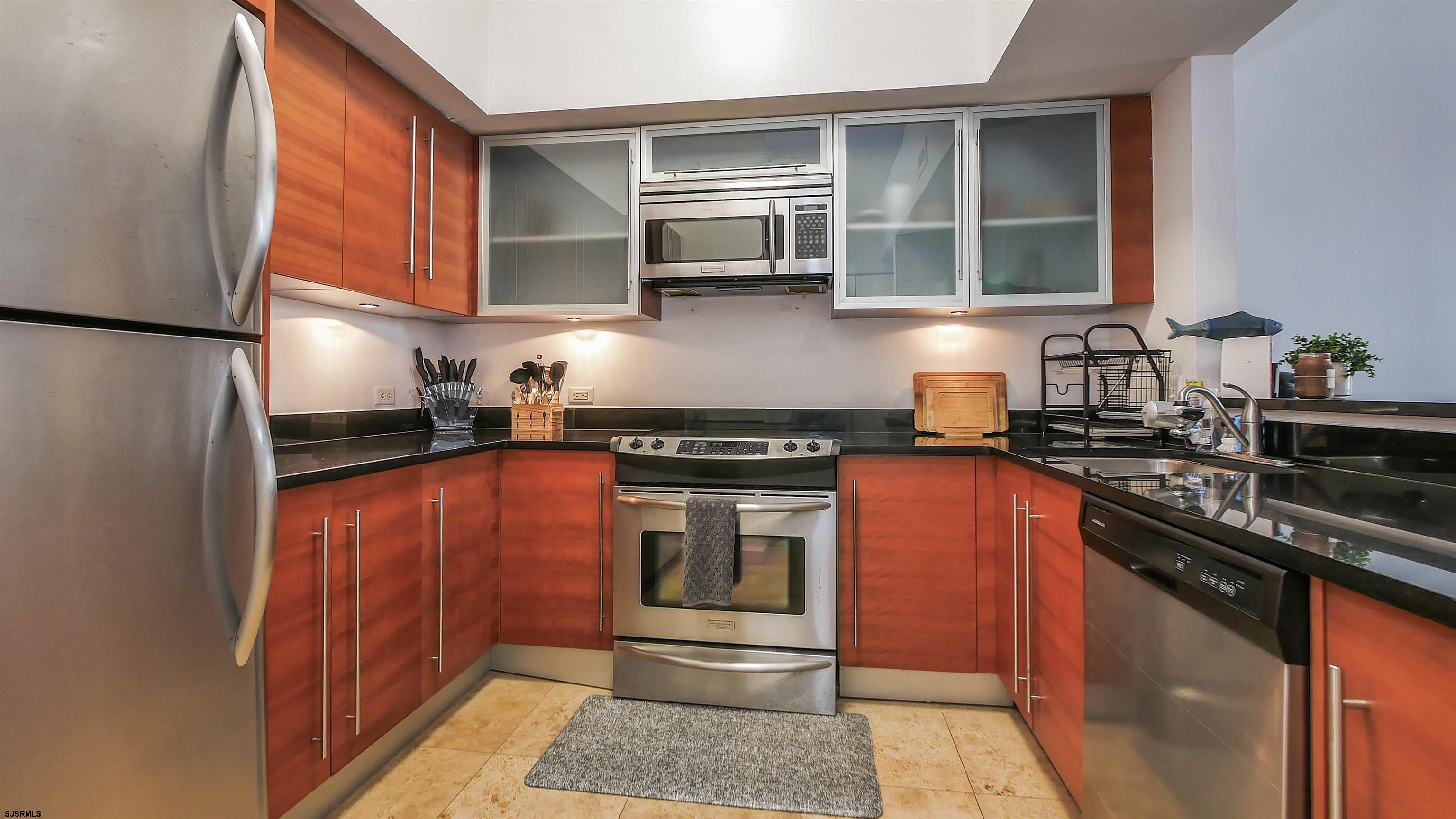 526 Pacific Ave Unit: TH4