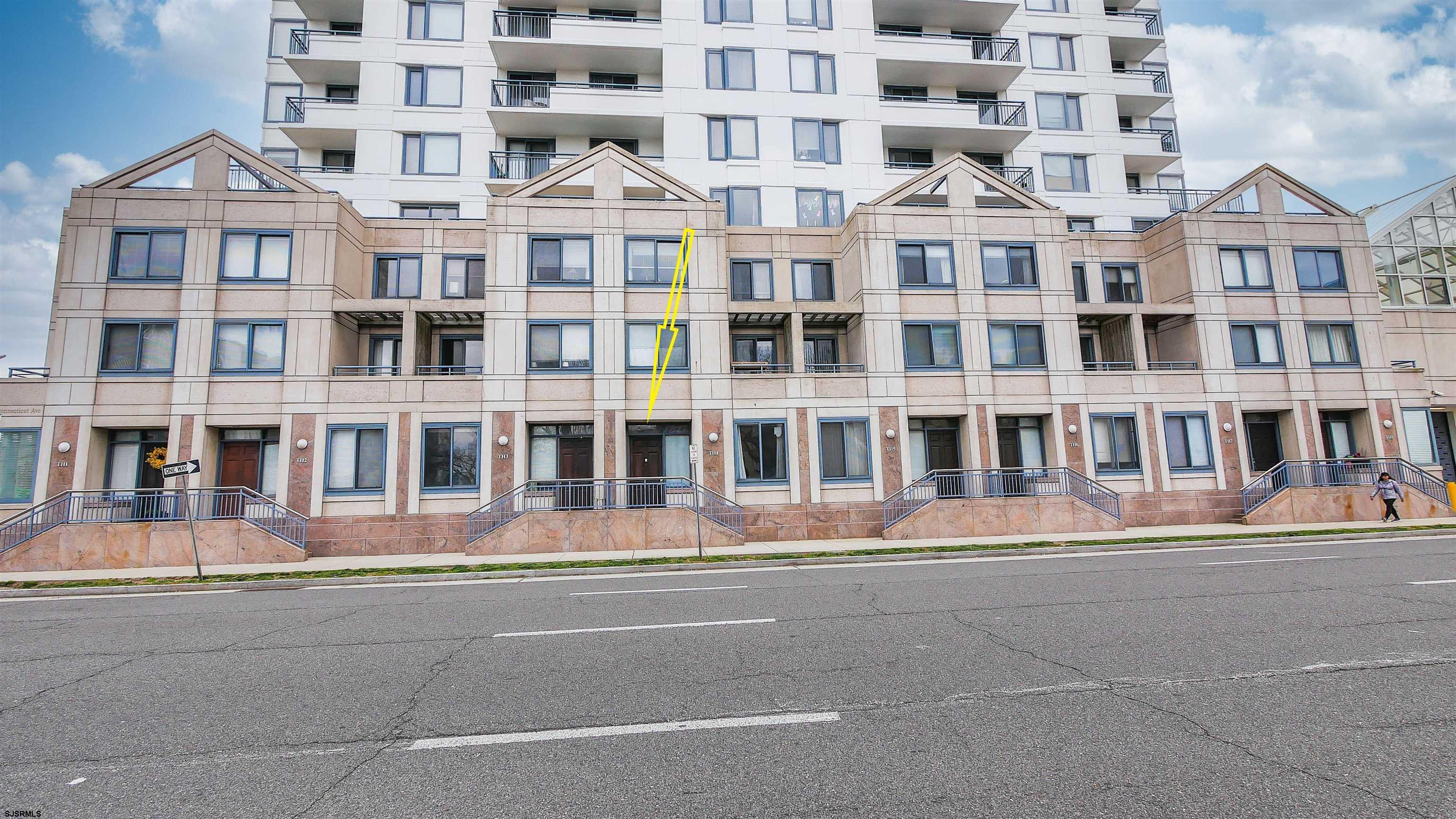 526 Pacific Ave Unit: TH4