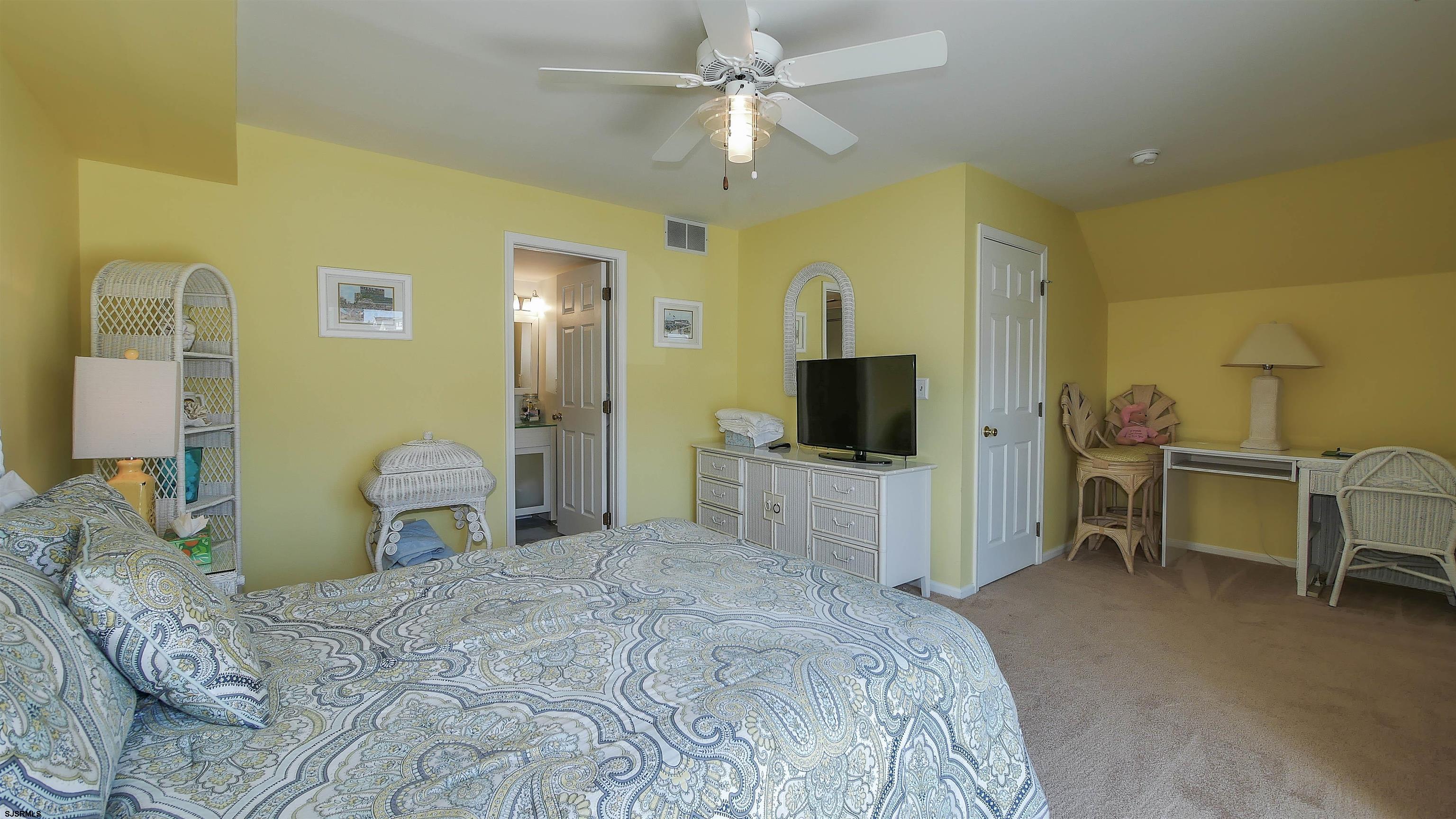 6301 Villa Ct Unit: 1