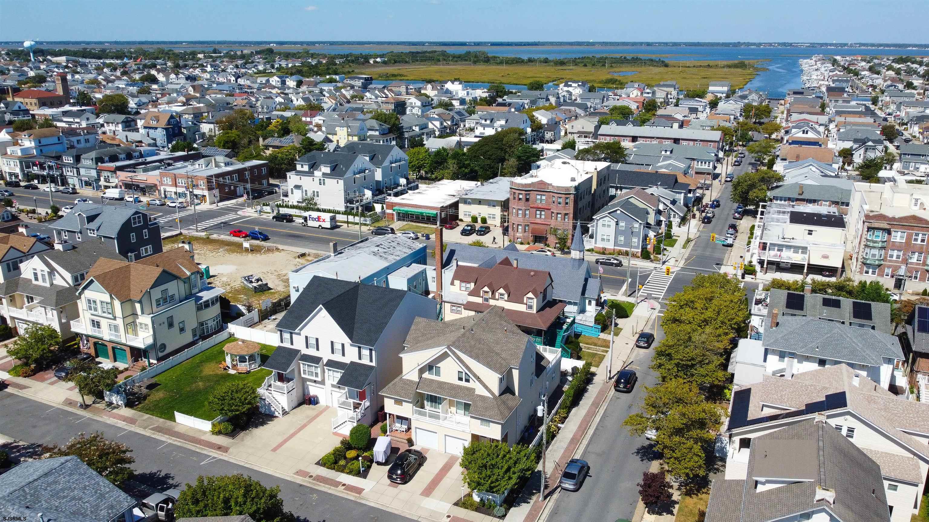 6301 Villa Ct Unit: 1