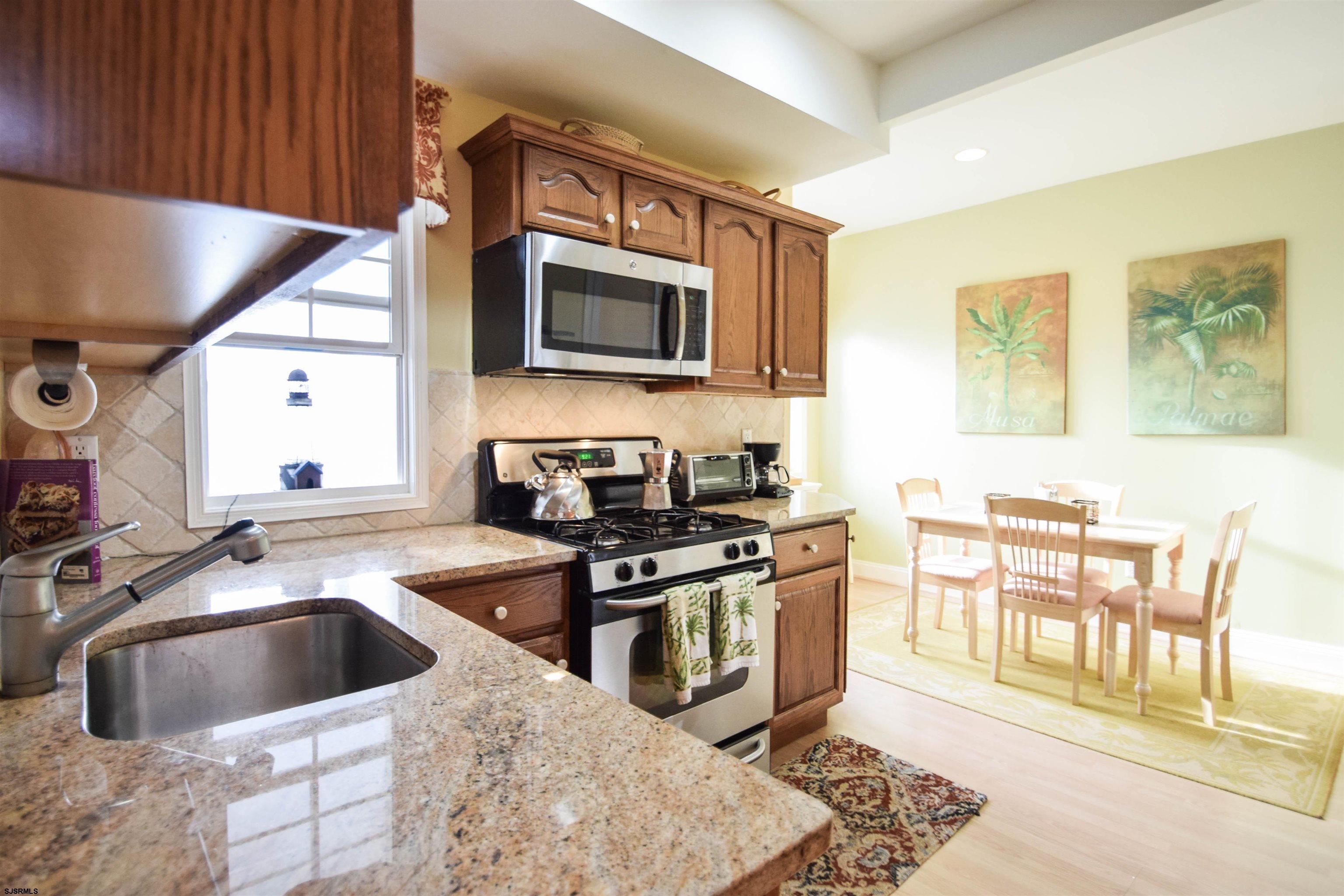 4401 Atlantic Ave Unit: B4