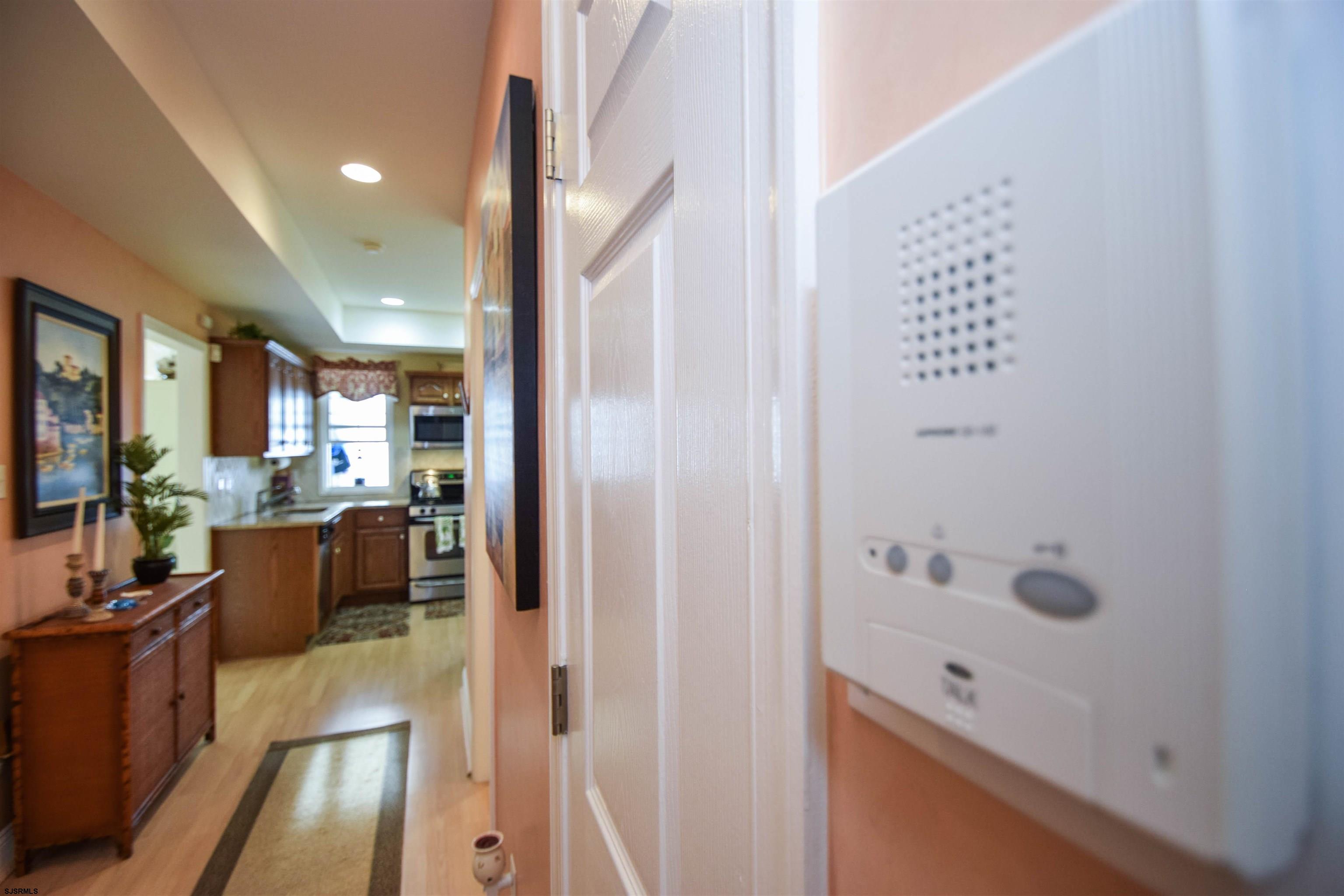 4401 Atlantic Ave Unit: B4