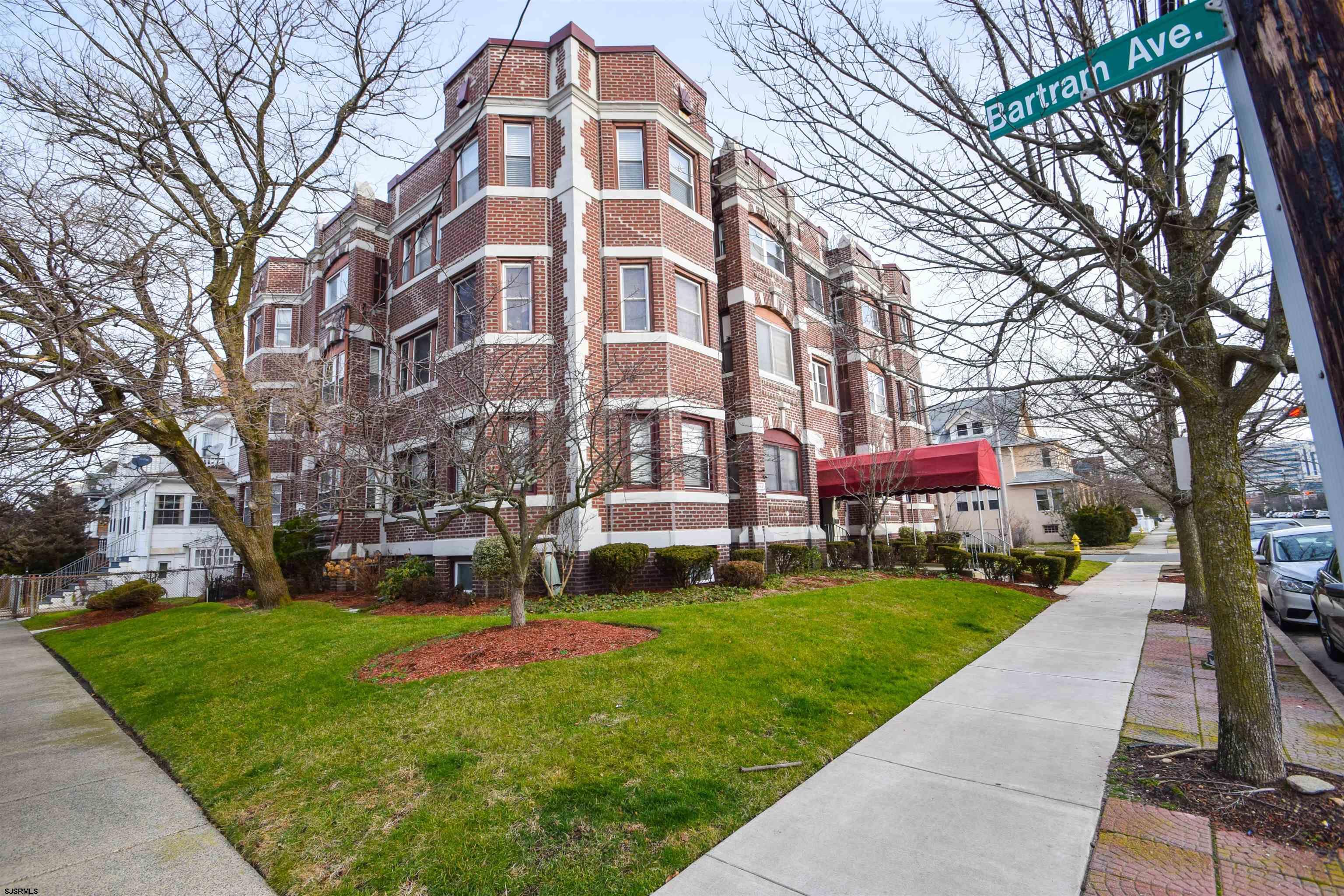 4401 Atlantic Ave Unit: B4