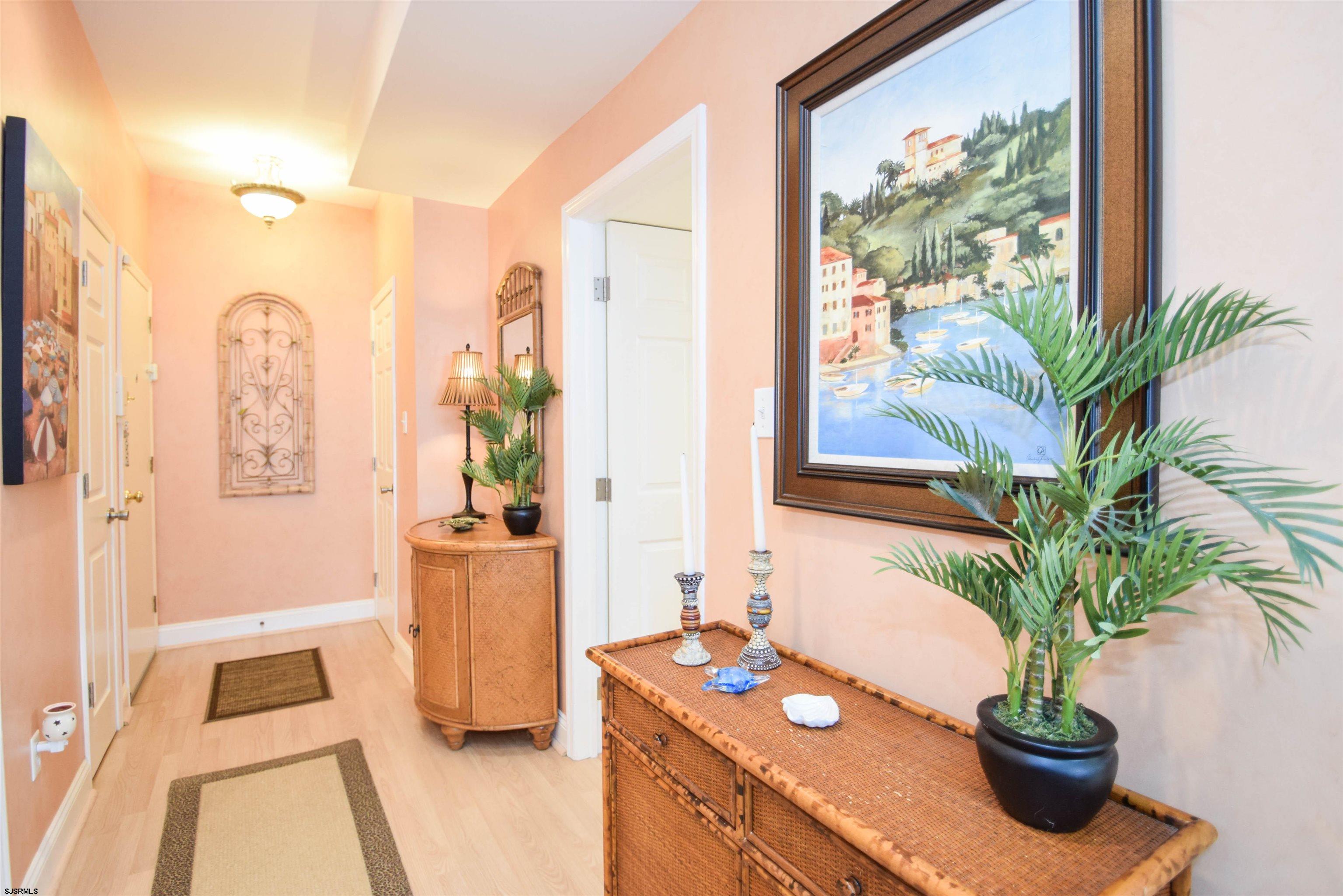 4401 Atlantic Ave Unit: B4