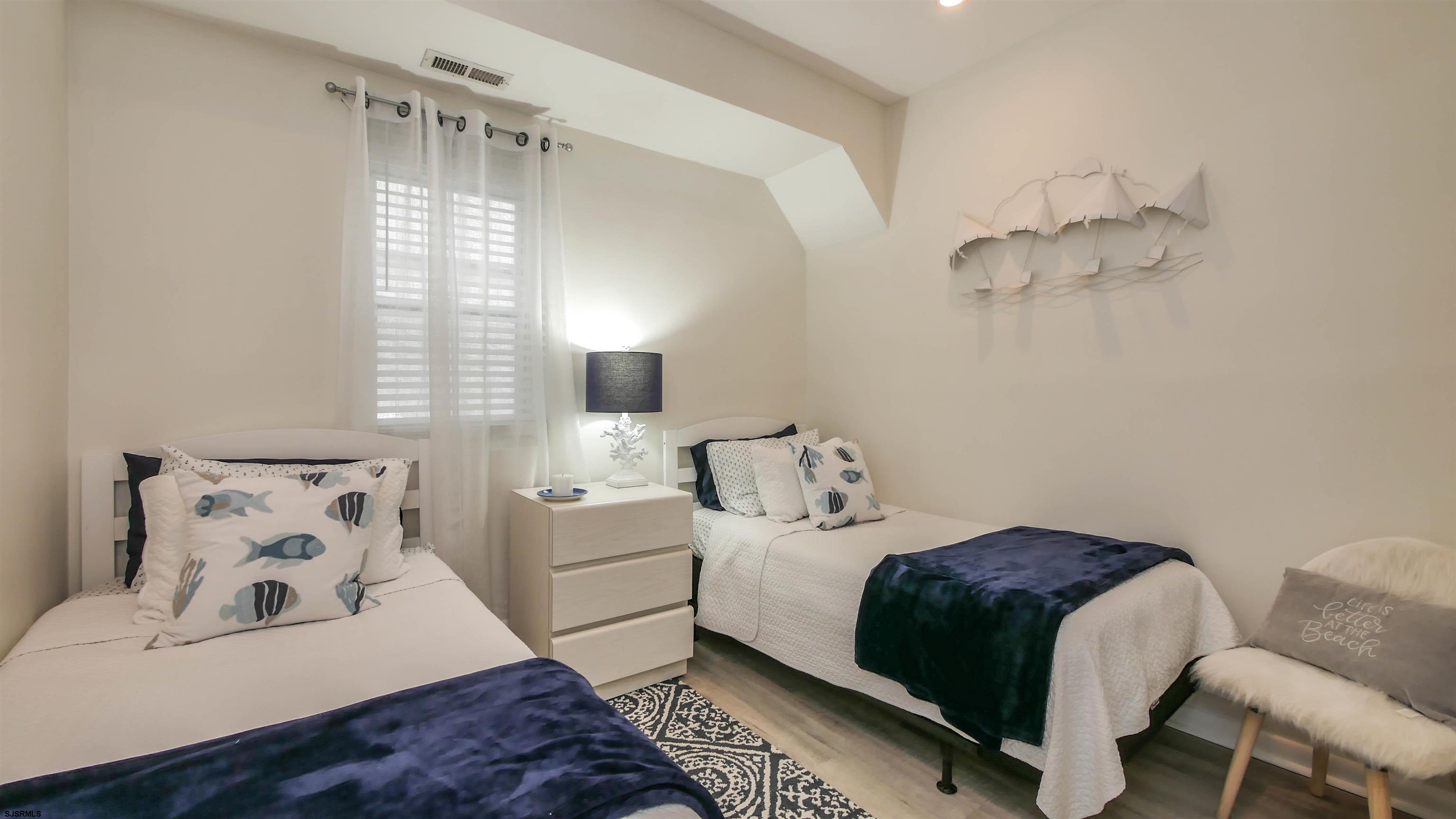 9607 Pacific #2 Ave Unit: 2