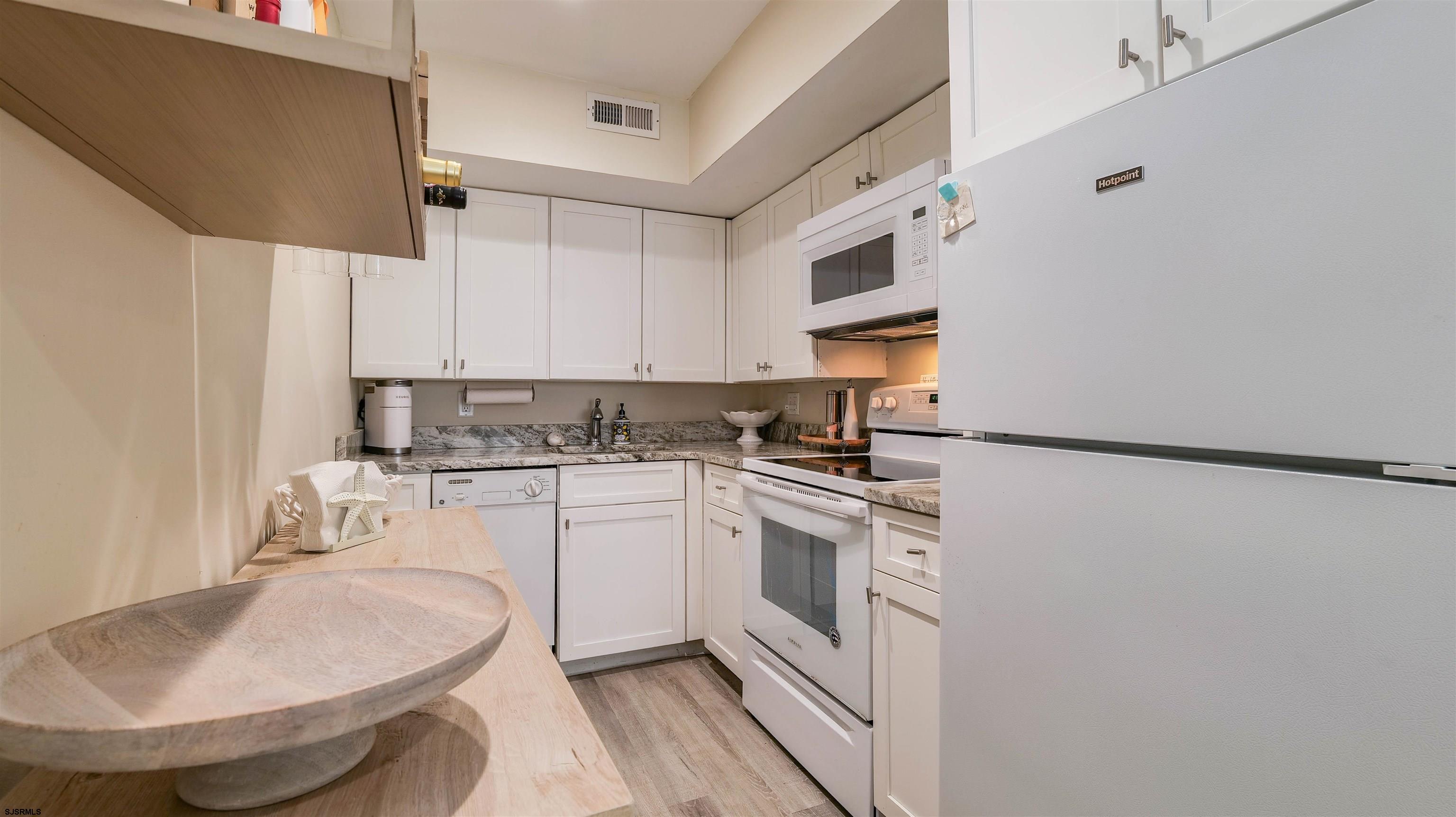 9607 Pacific #2 Ave Unit: 2