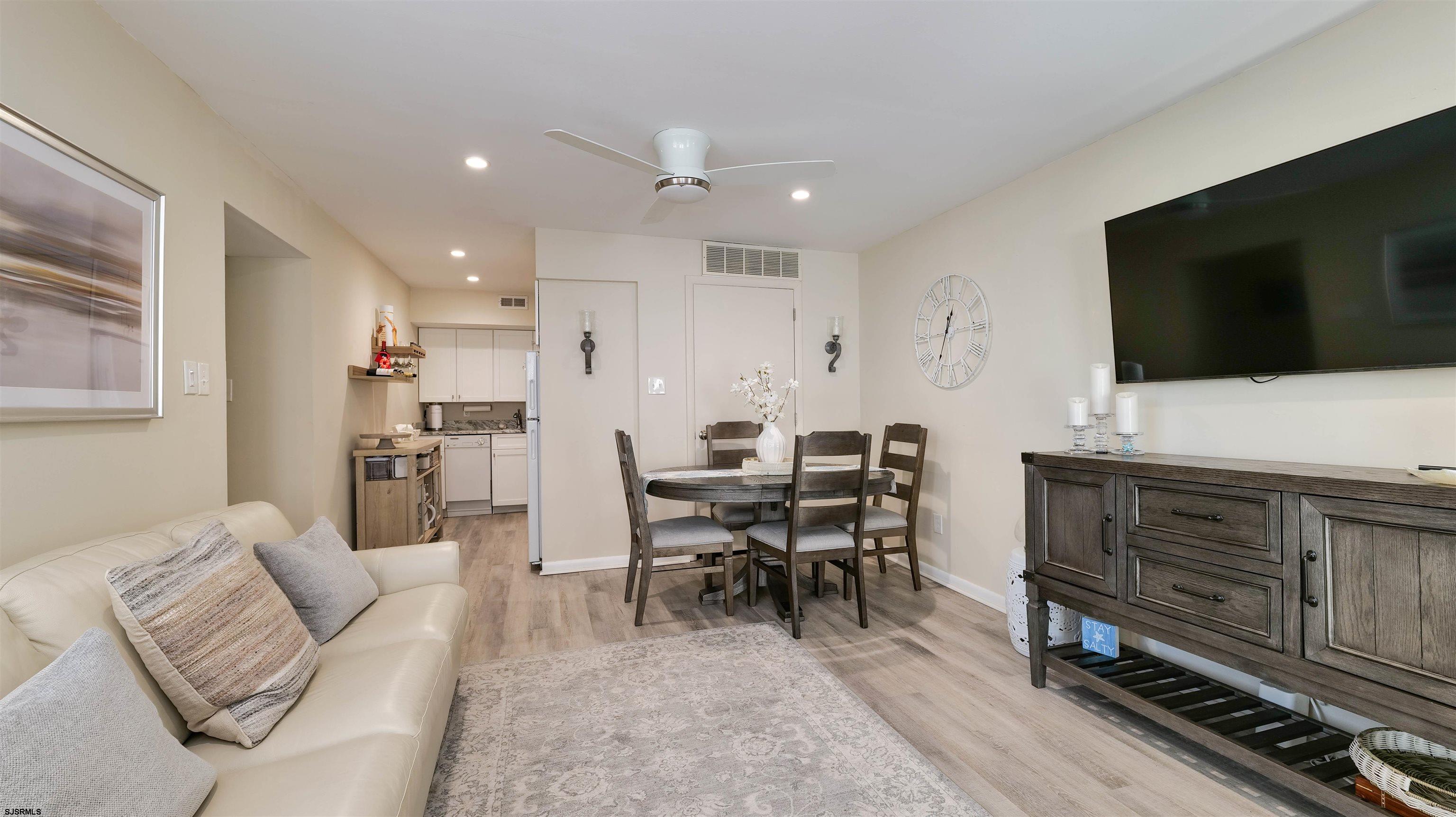 9607 Pacific #2 Ave Unit: 2