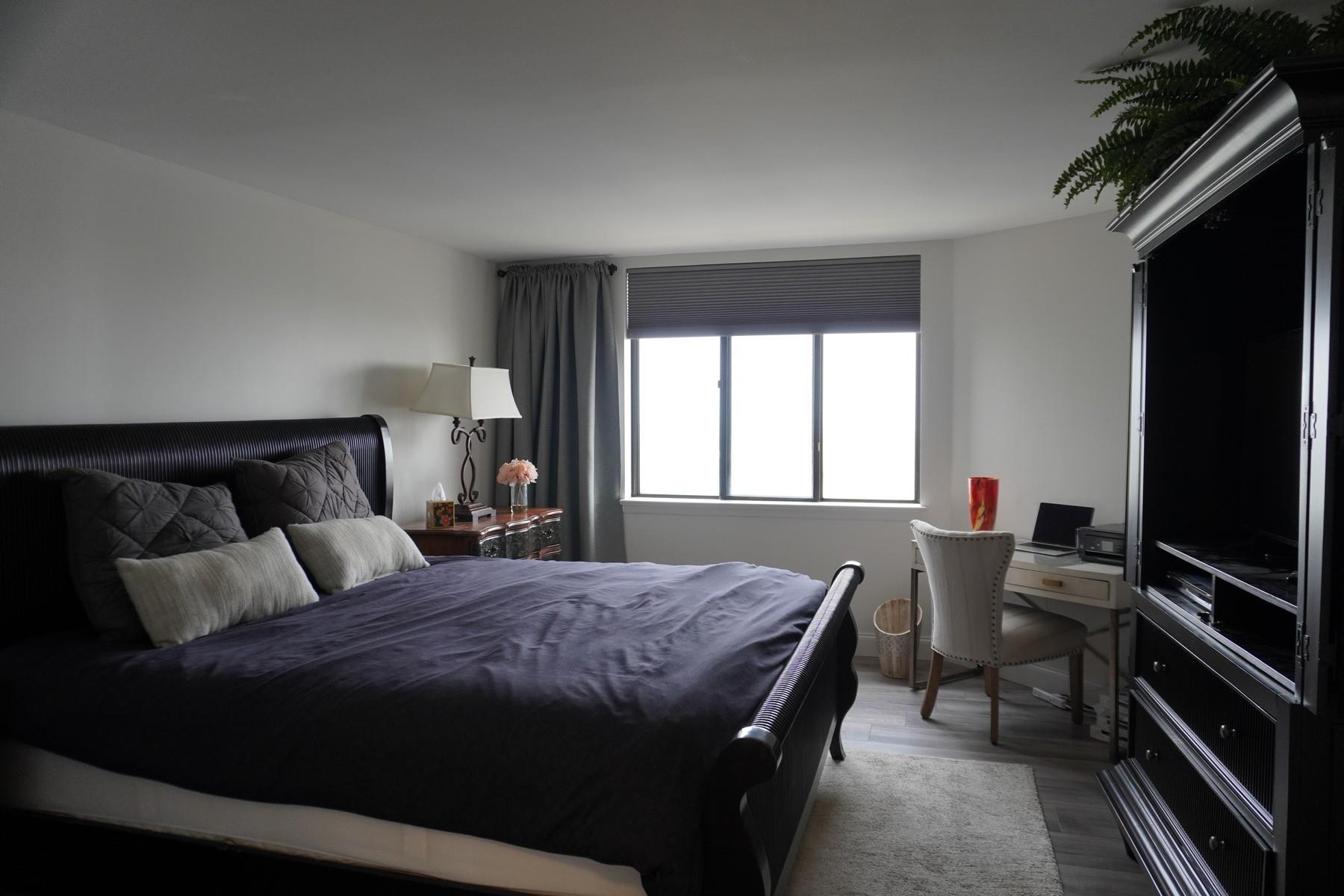 100 S Berkley Sq Unit: 6K