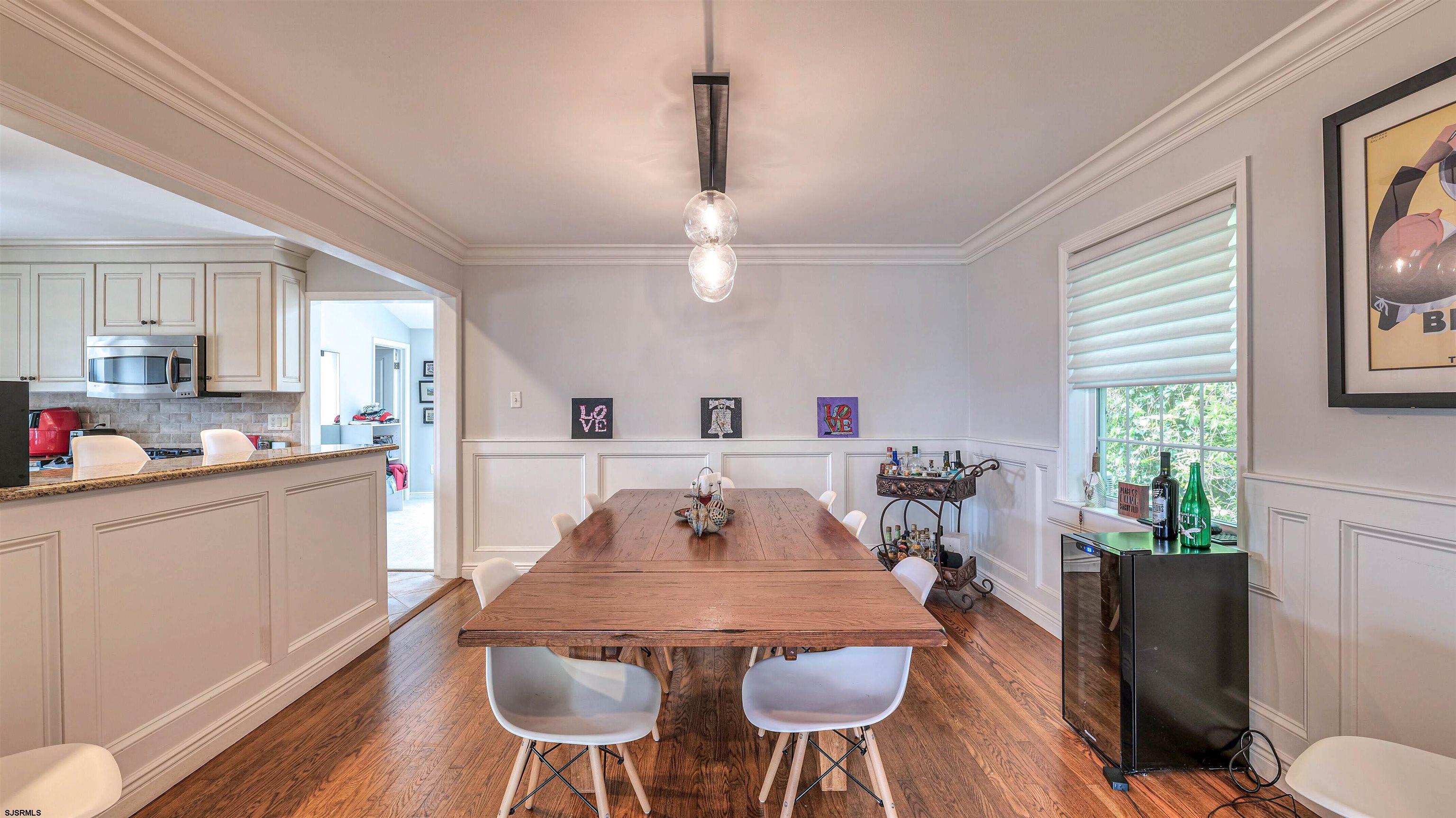 6 N Lancaster Ave