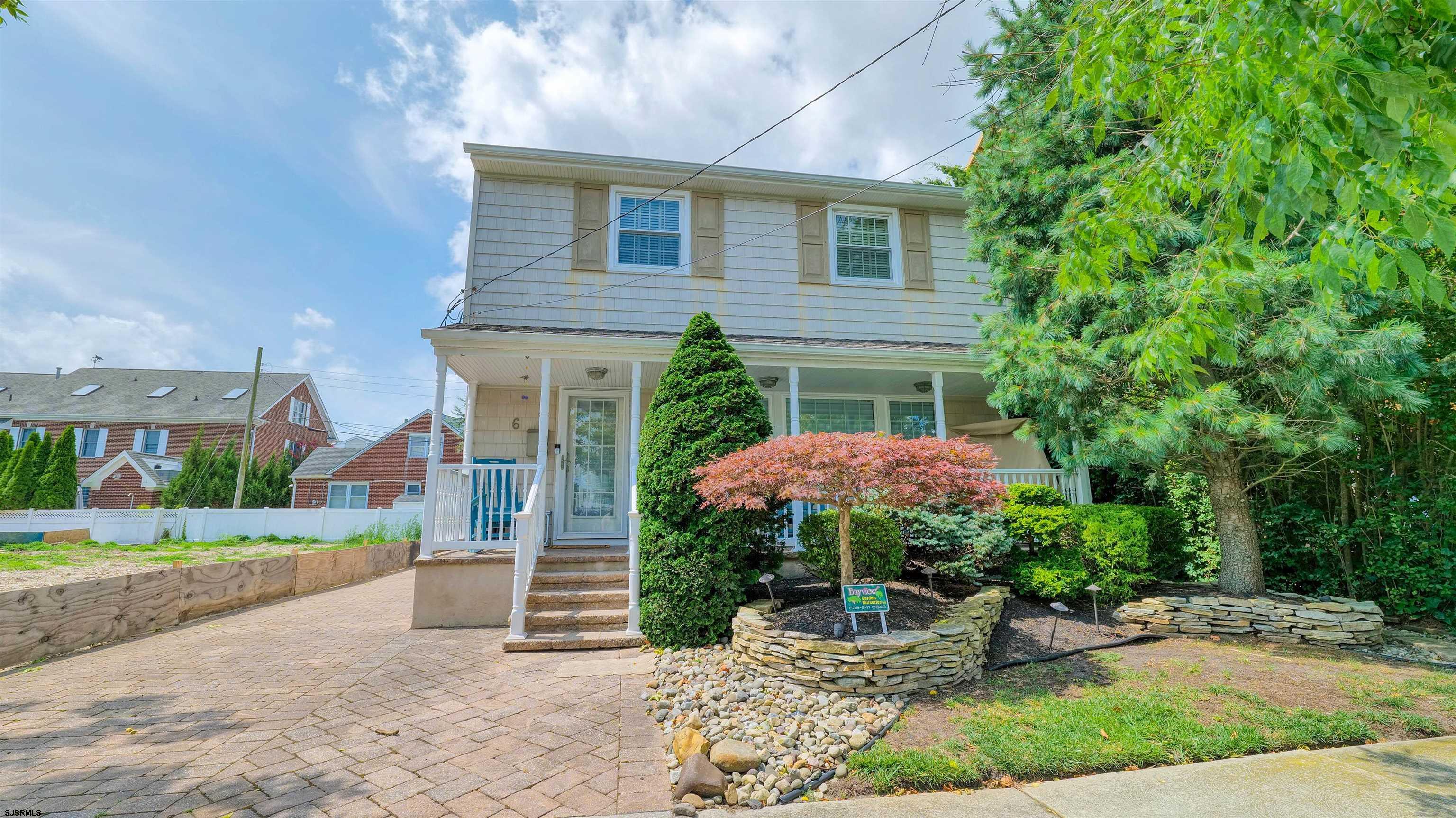 6 N Lancaster Ave