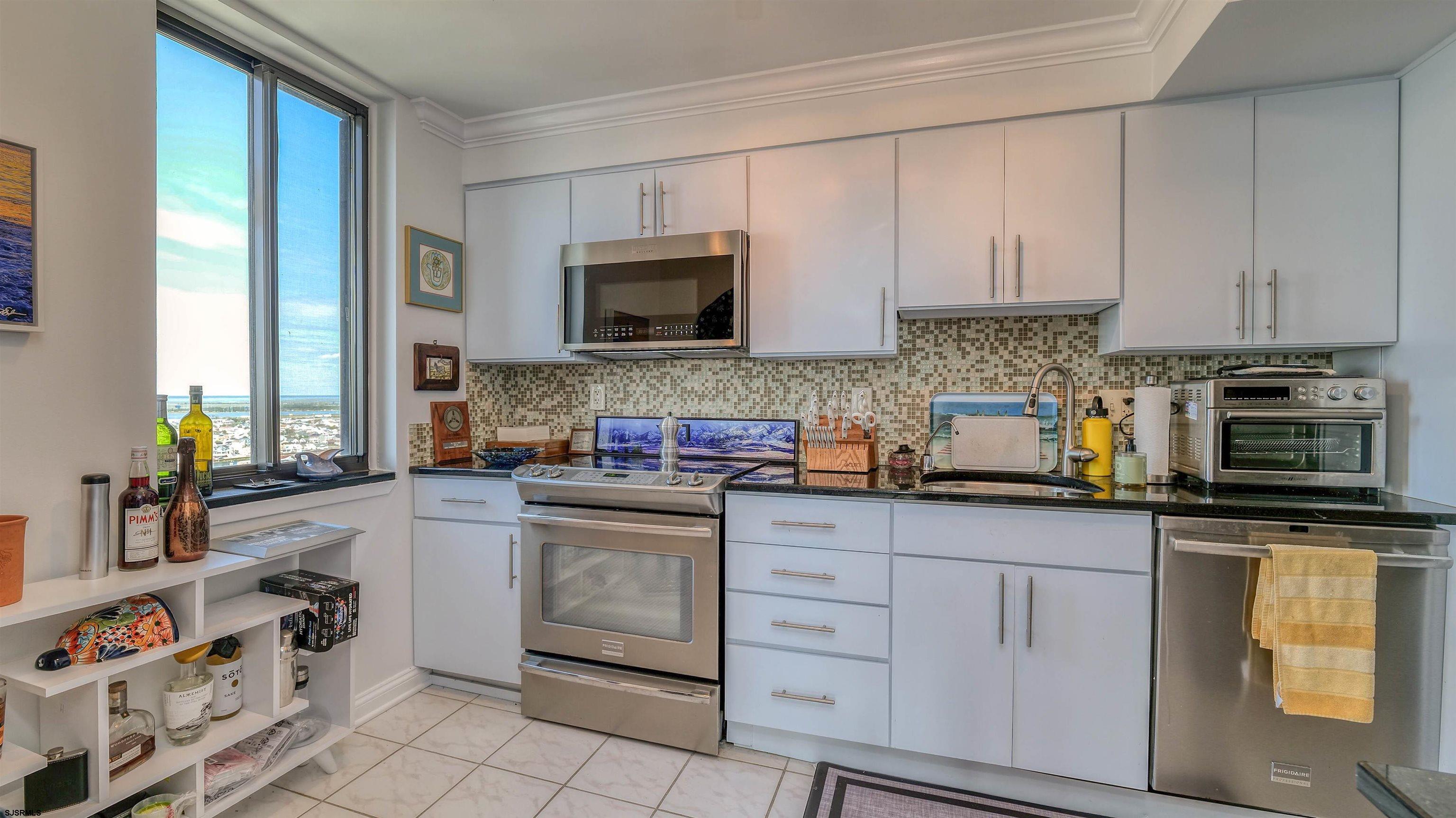 100 S Berkley Square Unit: 1N