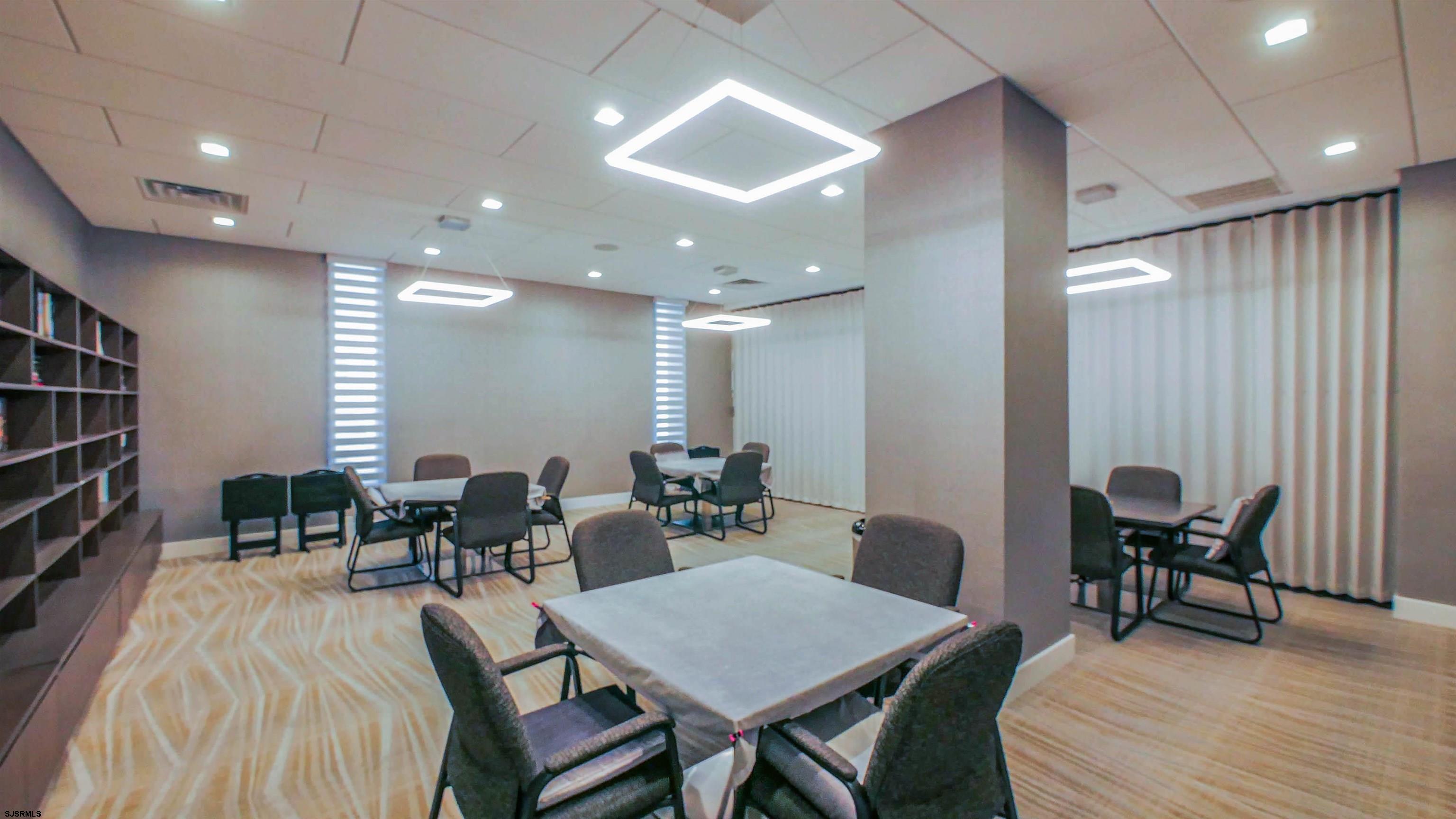 100 S Berkley Square Unit: 1N