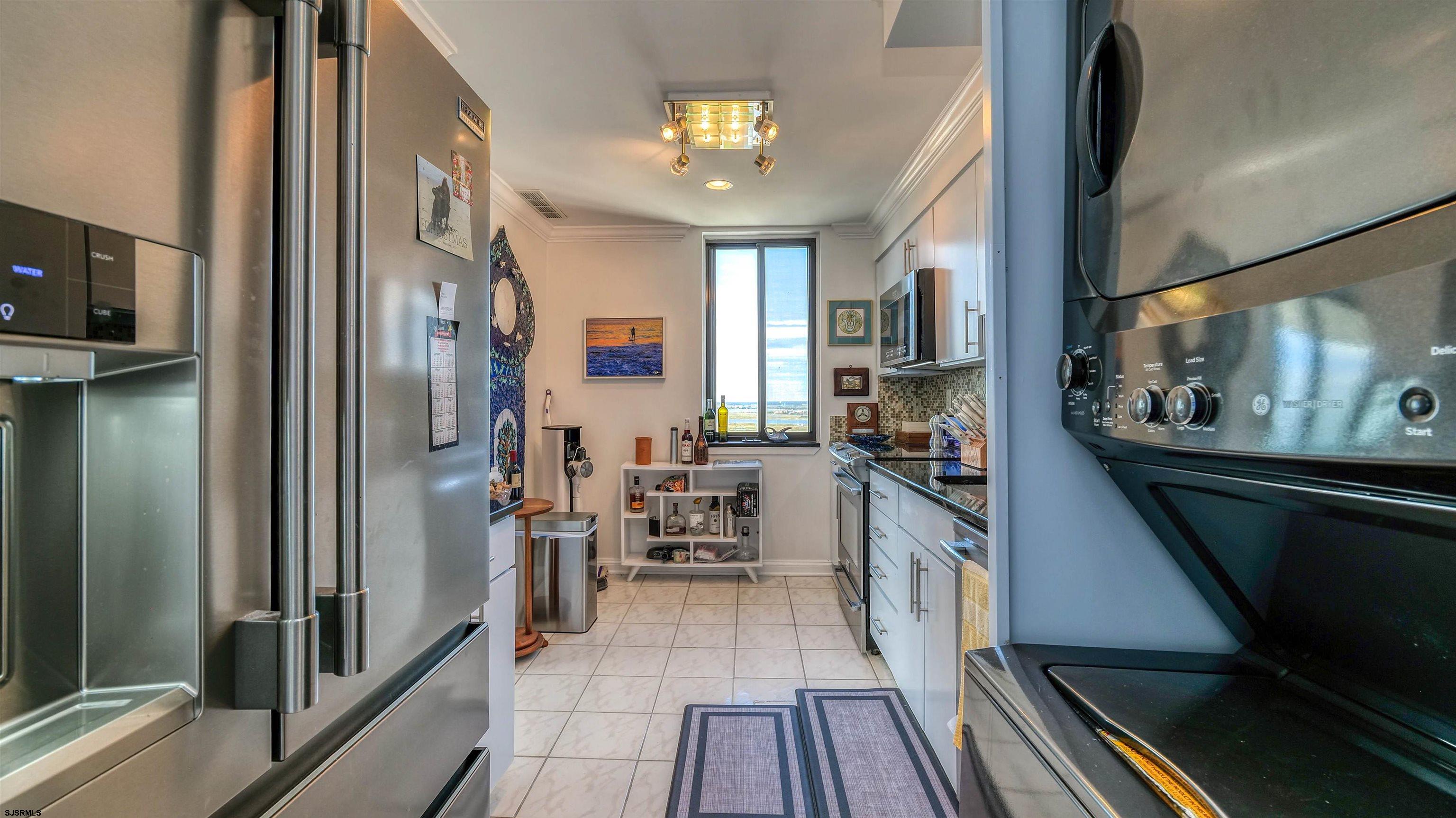 100 S Berkley Square Unit: 1N