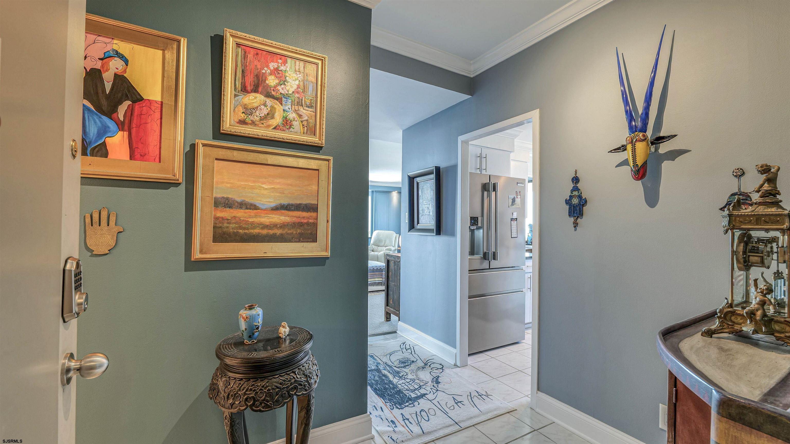 100 S Berkley Square Unit: 1N