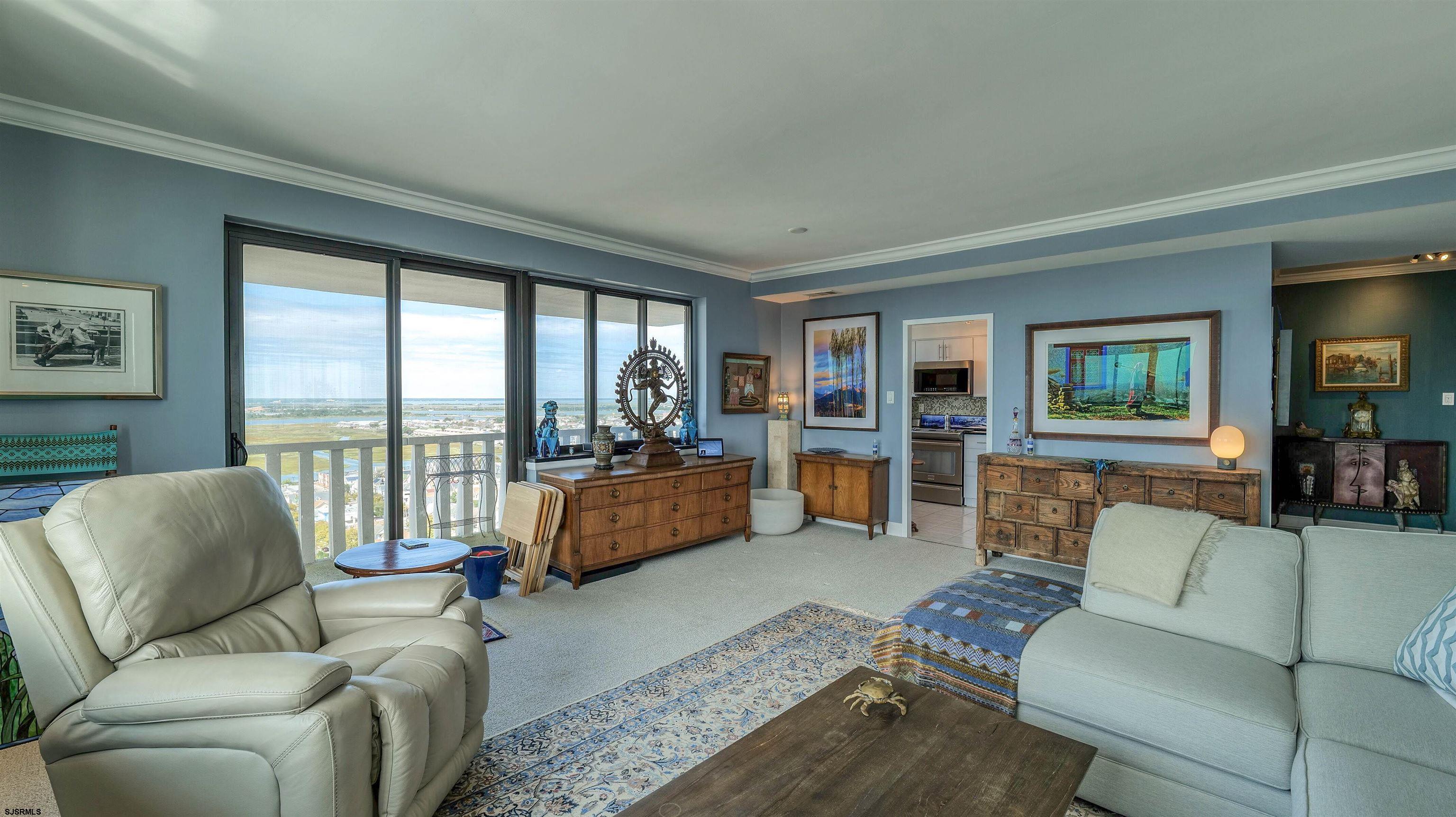 100 S Berkley Square Unit: 1N