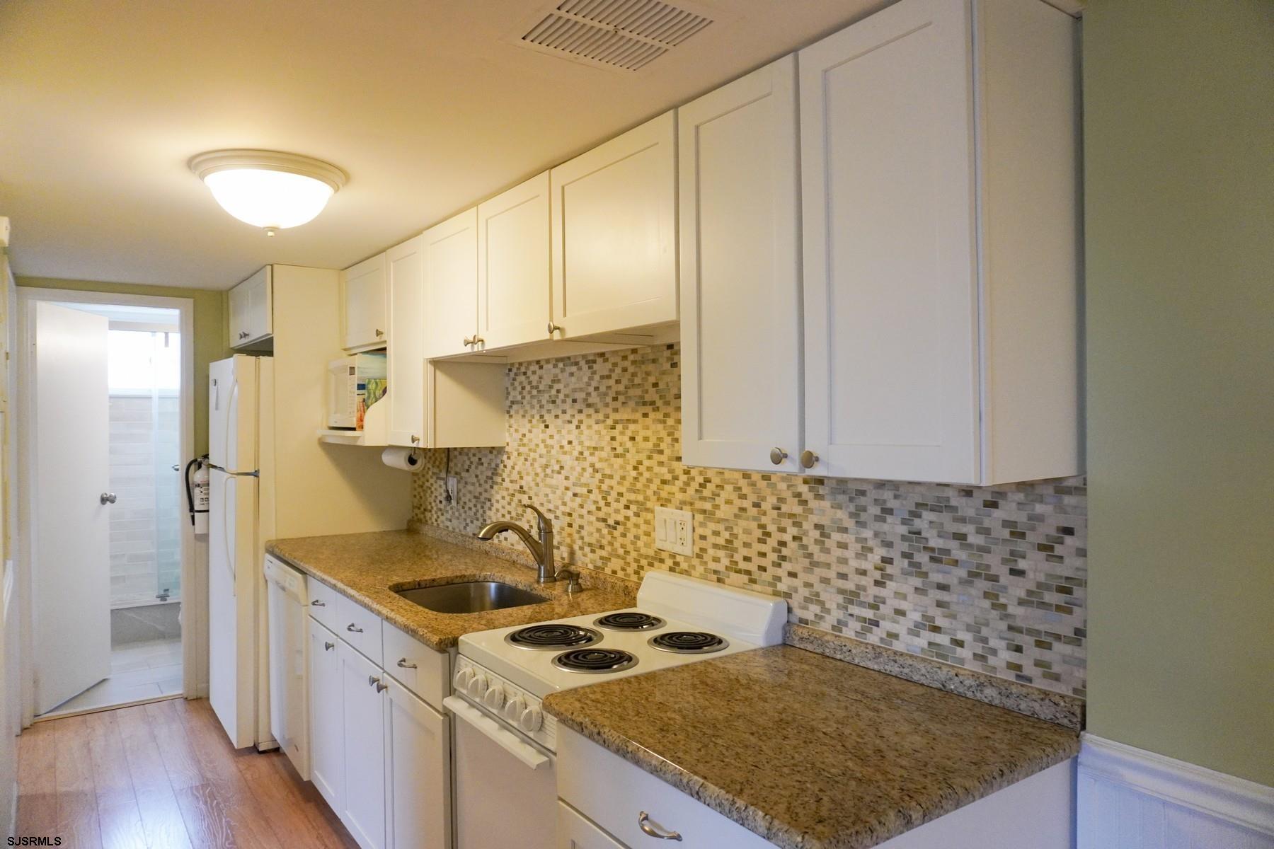 9315 Atlantic Ave Unit: #21