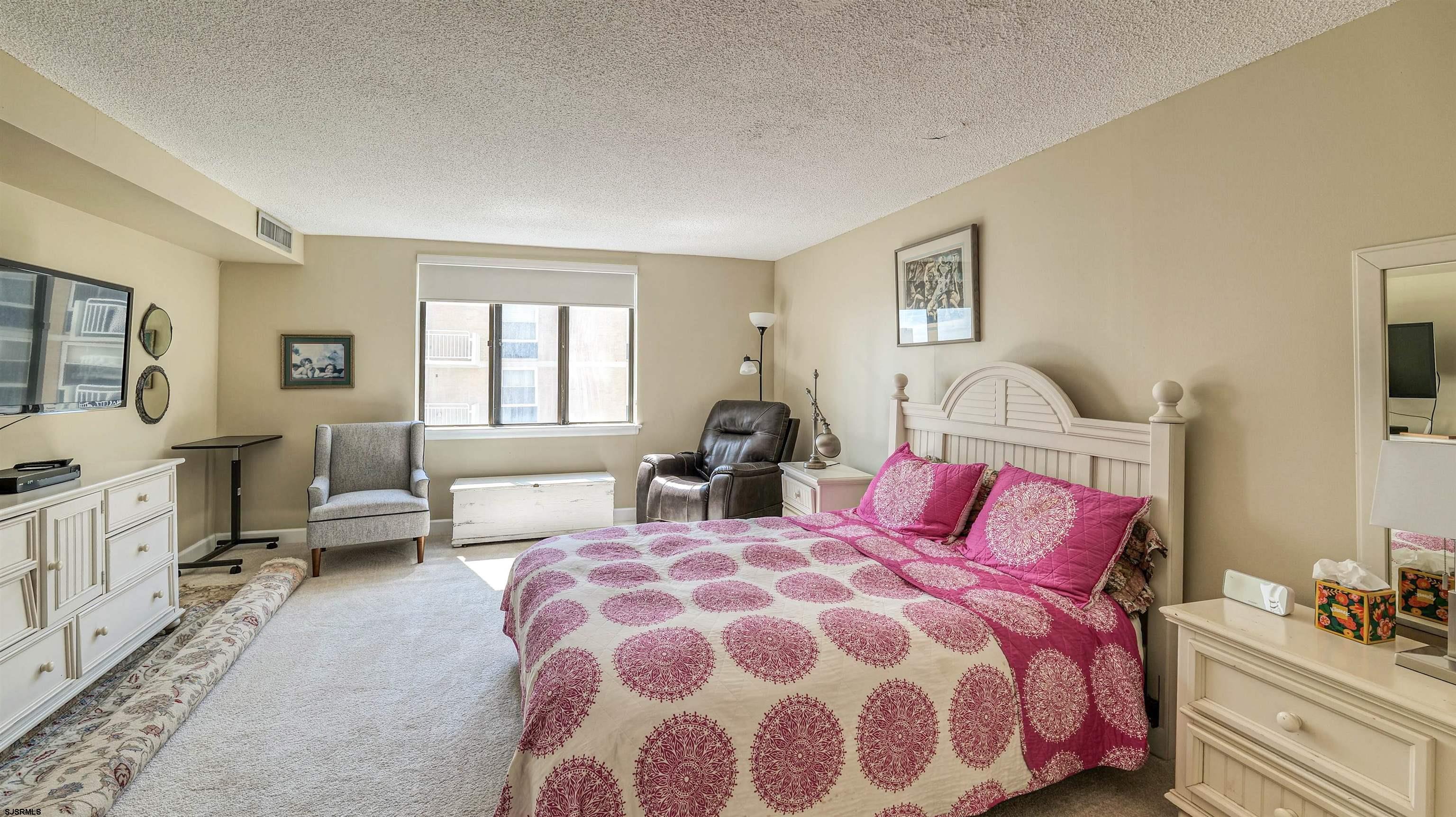 100 S Berkley Sq Unit: 14A