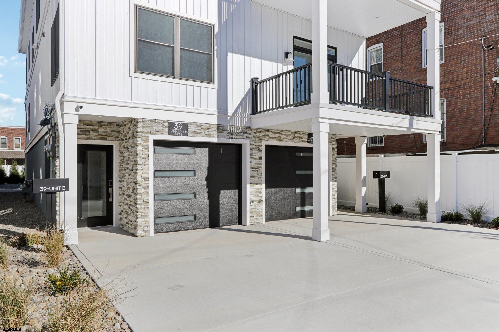 39 S Annapolis Ave