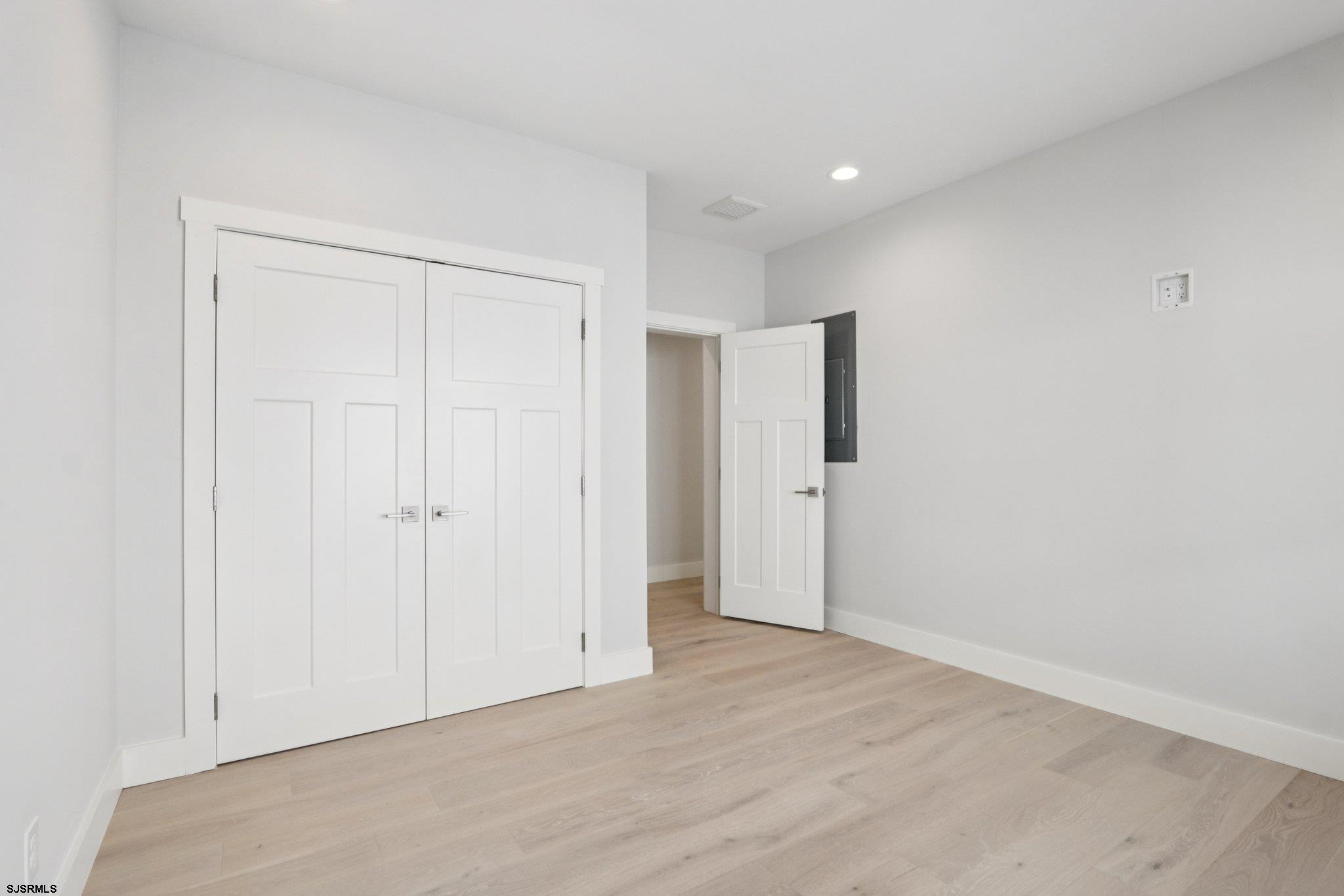 39 S Annapolis (A) Ave