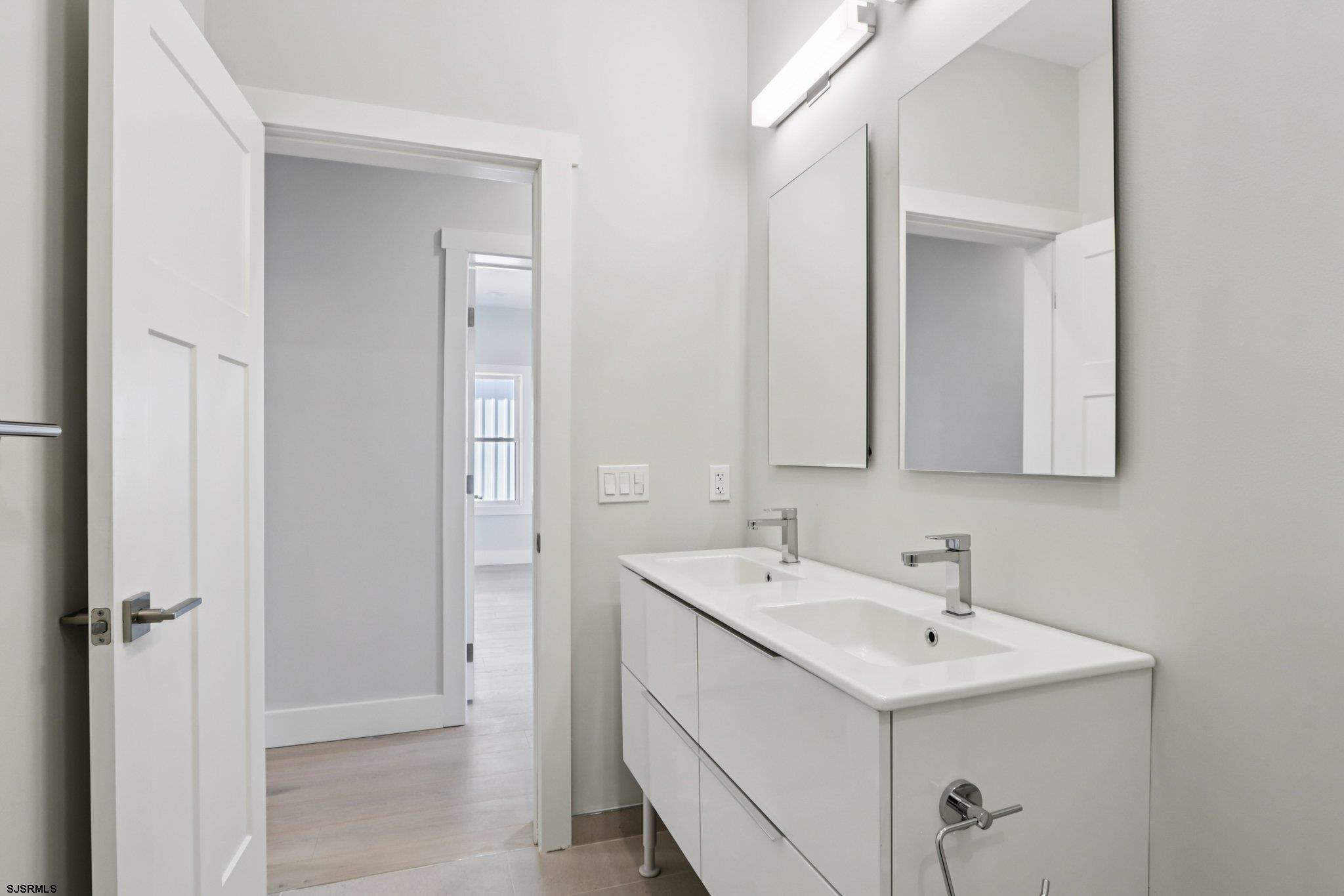 39 S Annapolis (B) Ave