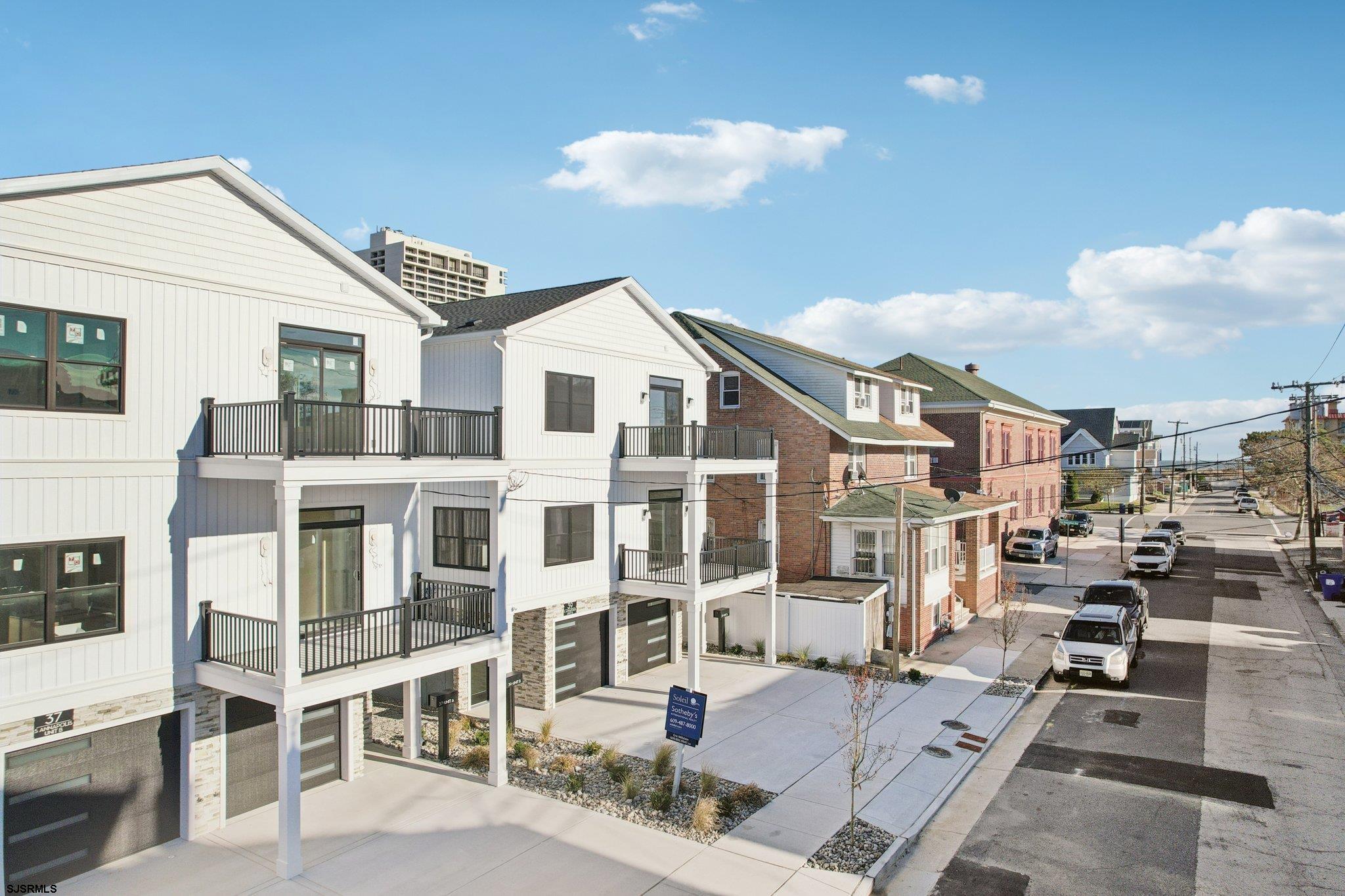 39 S Annapolis (B) Ave