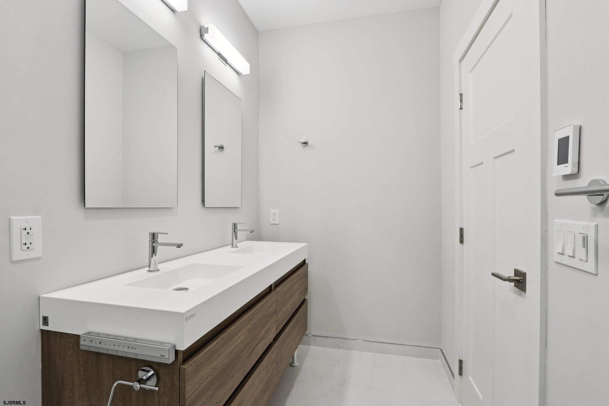 37 S Annapolis (B) Ave