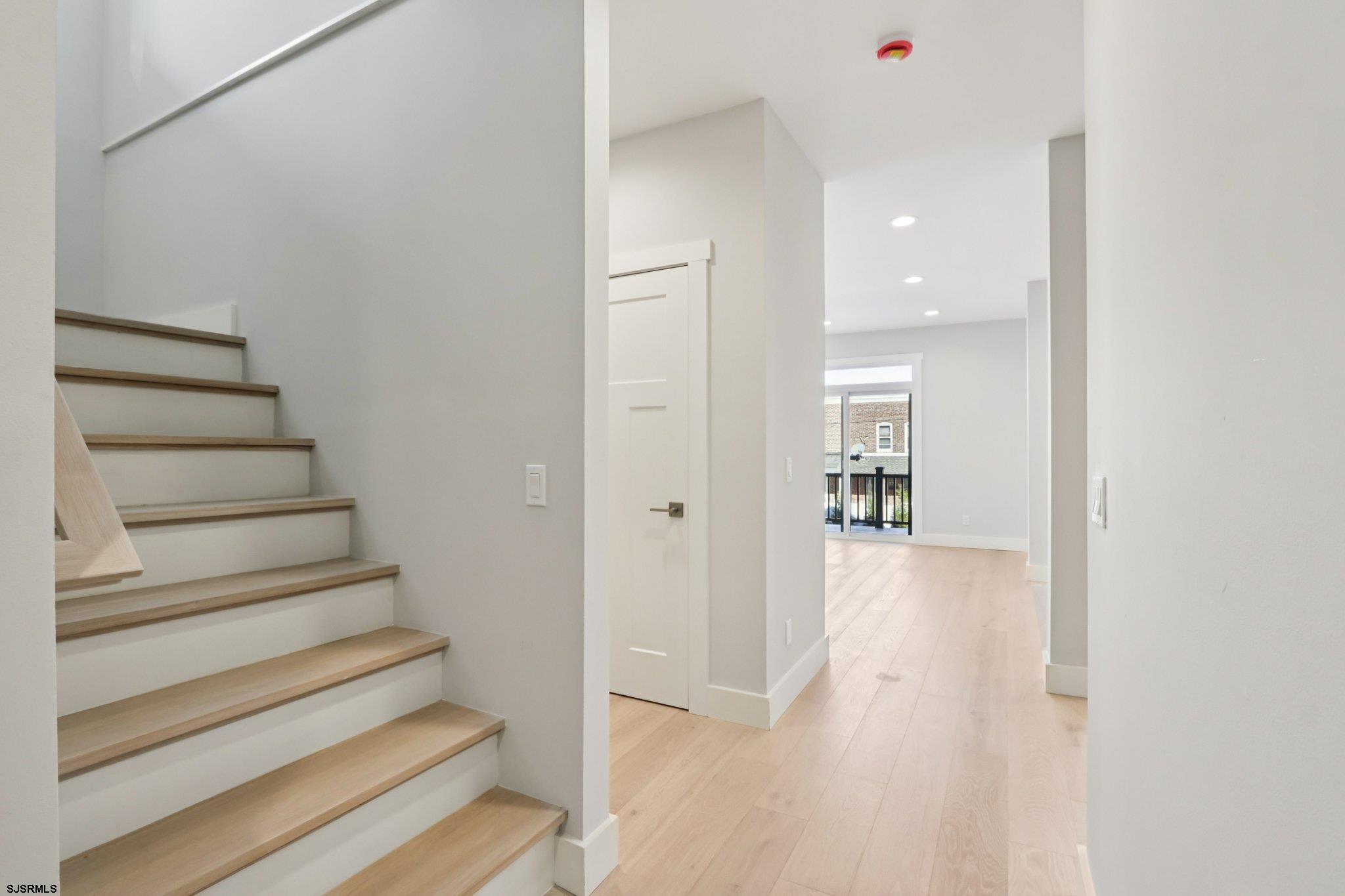 37 S Annapolis (B) Ave