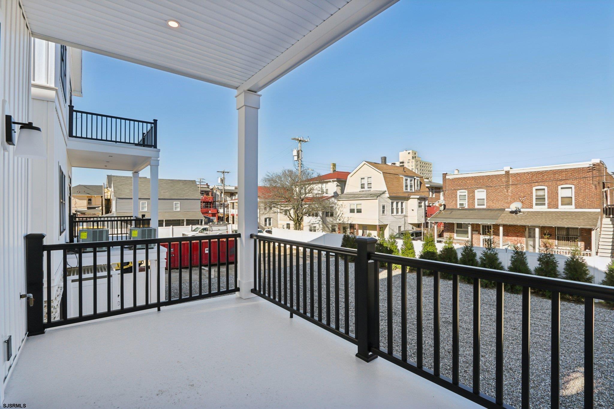 37 S Annapolis (B) Ave