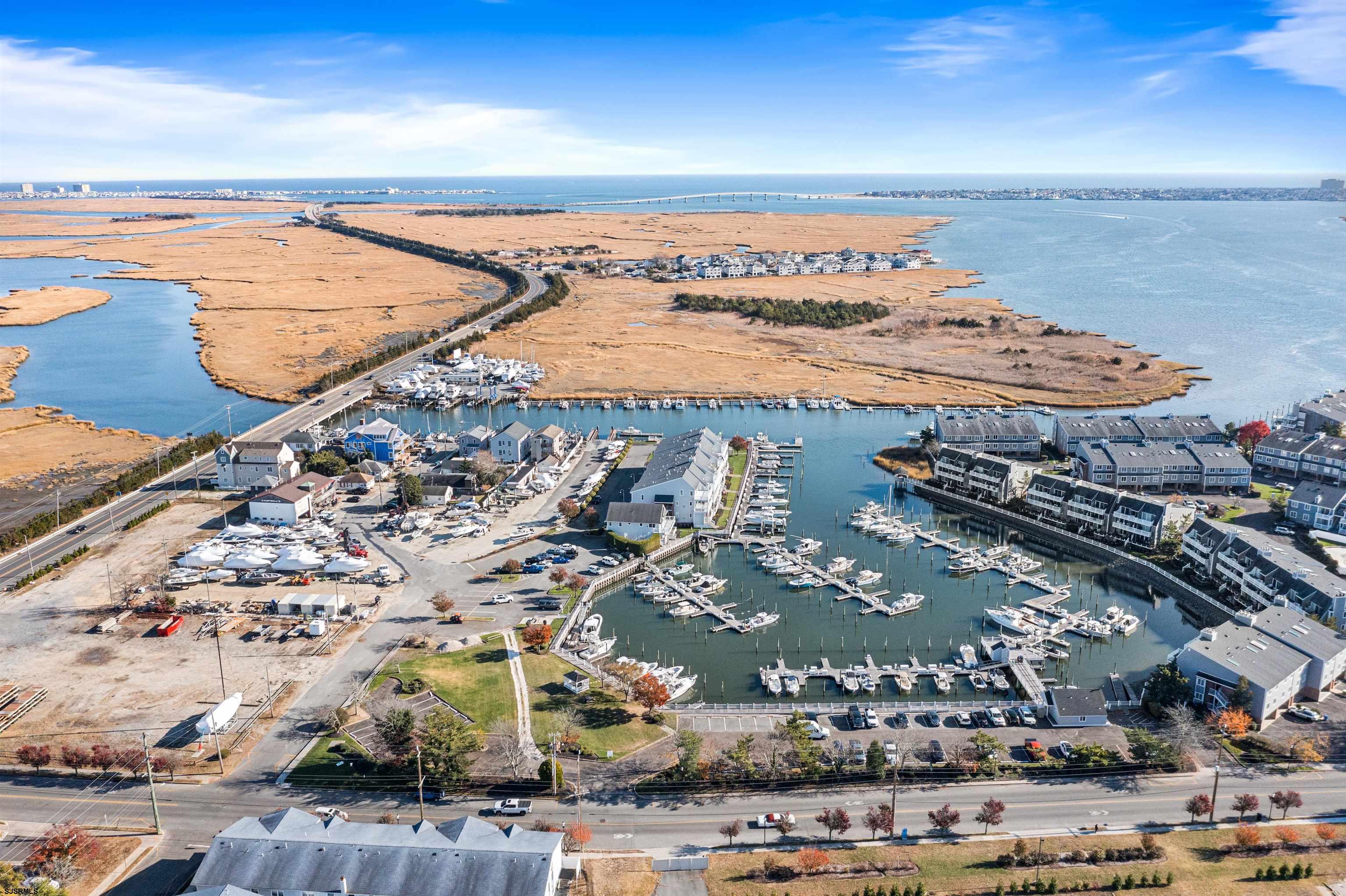 305 Harbour Cove Unit: 305