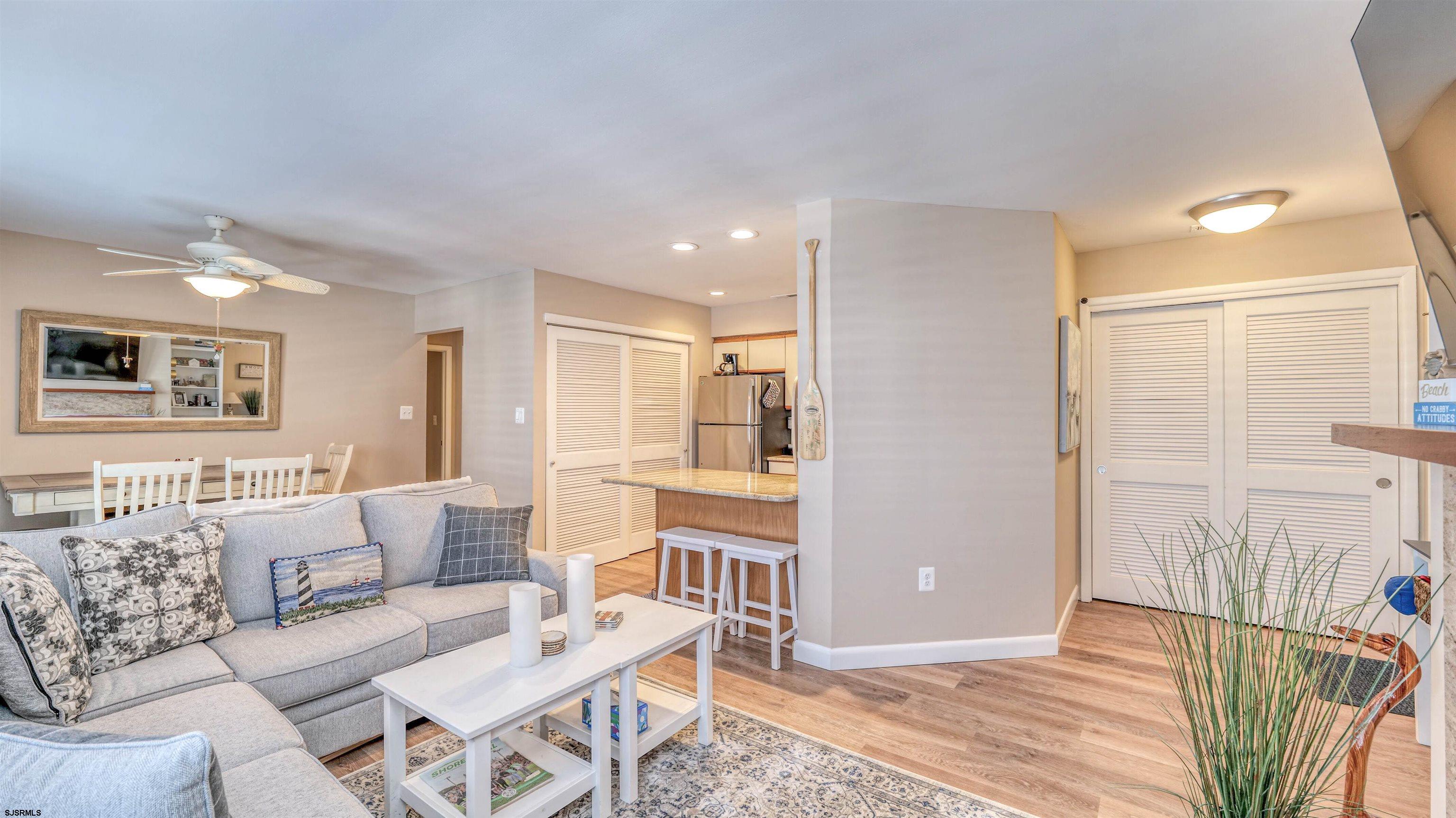 305 Harbour Cove Unit: 305
