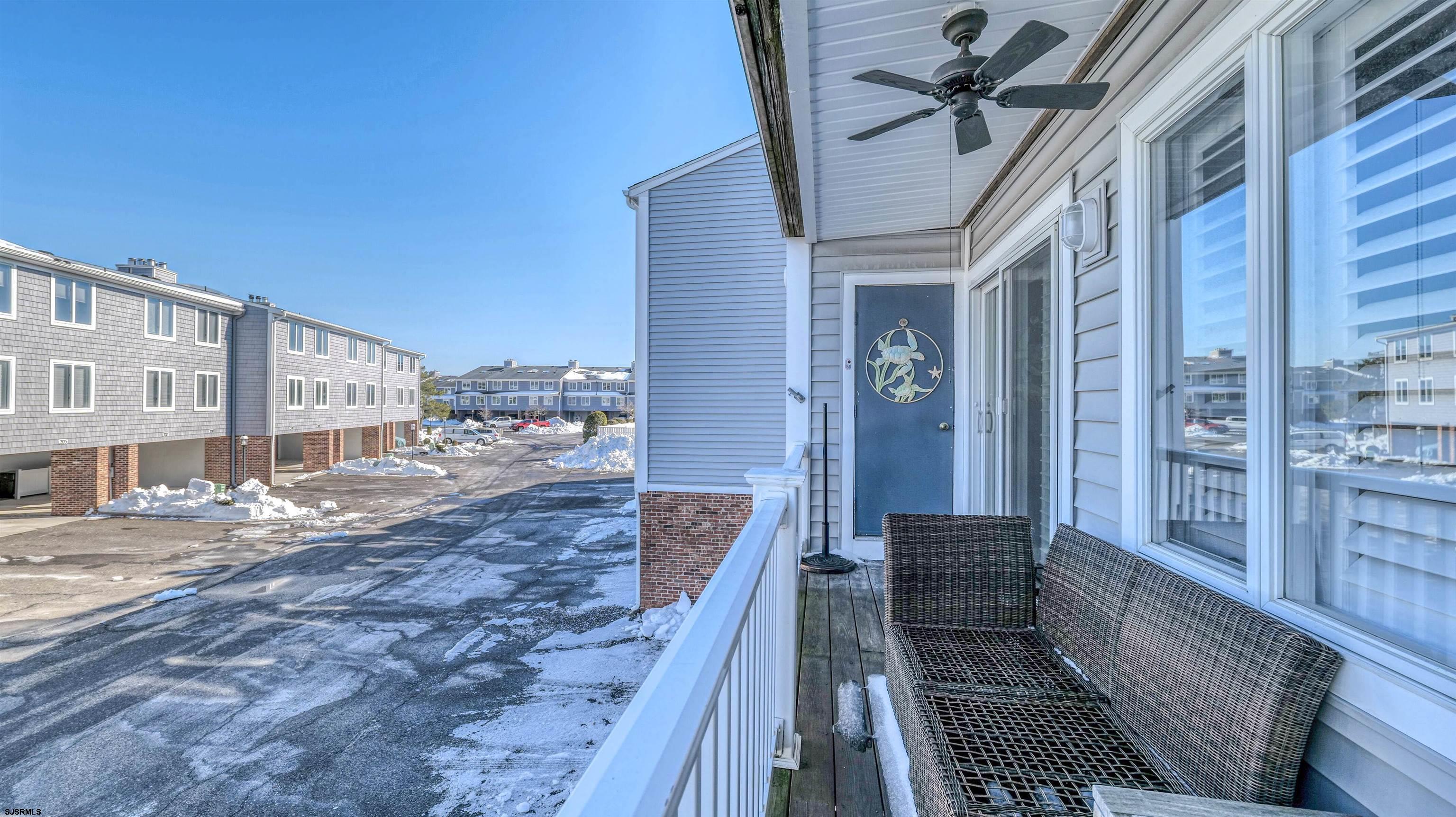 305 Harbour Cove Unit: 305
