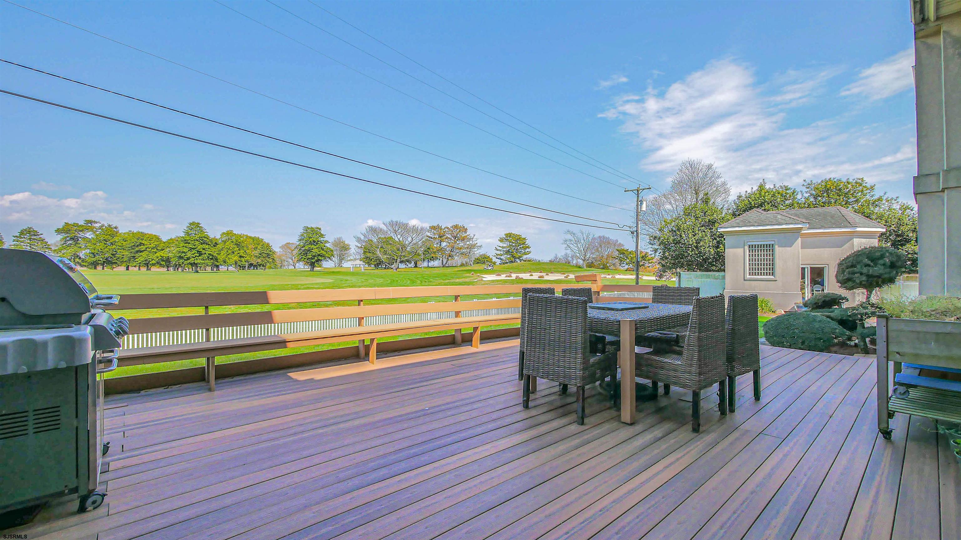 116 Country Club Dr